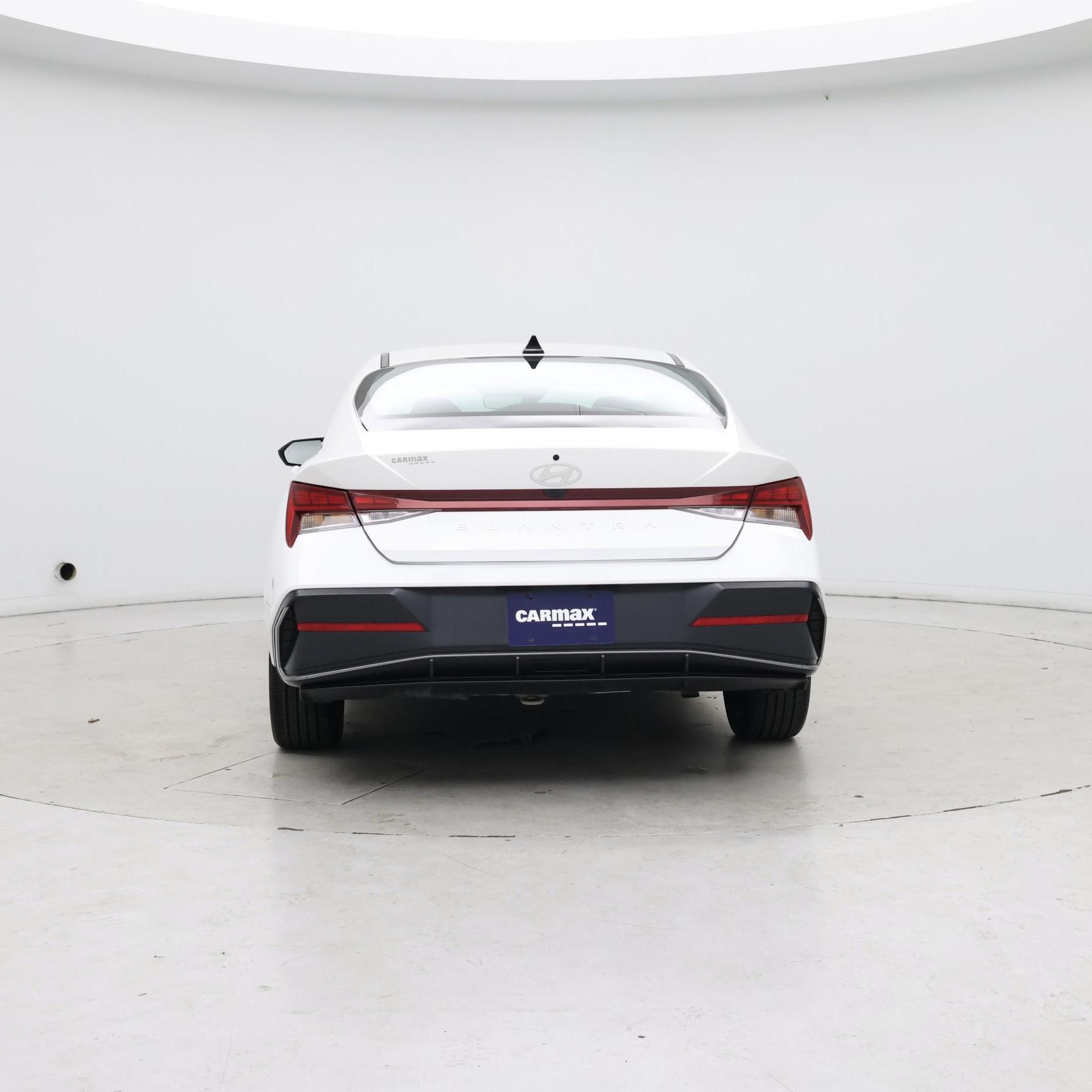 Thumbnail: 2024 Hyundai Elantra - 6