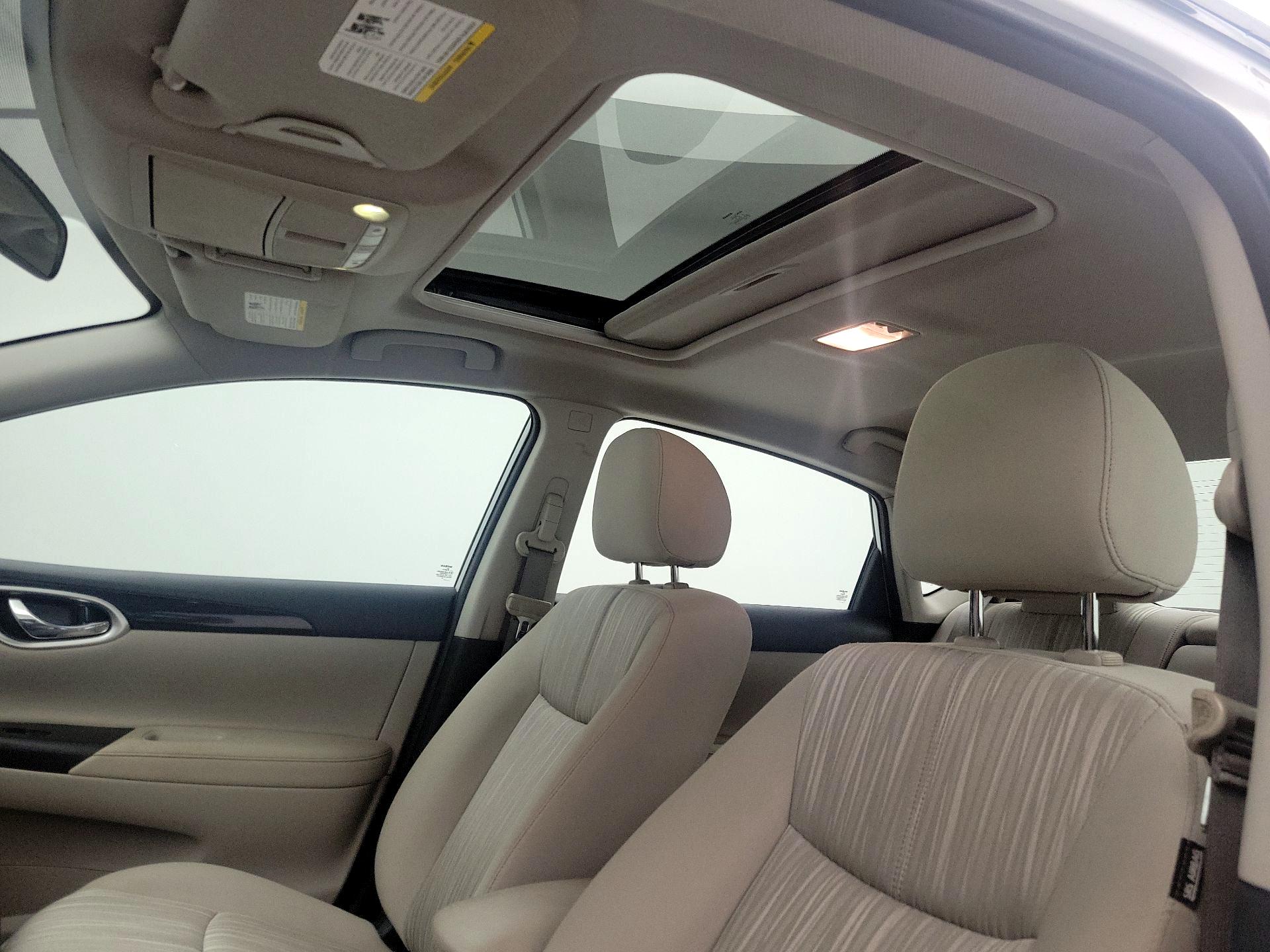 Thumbnail: 2017 Nissan Sentra - 19