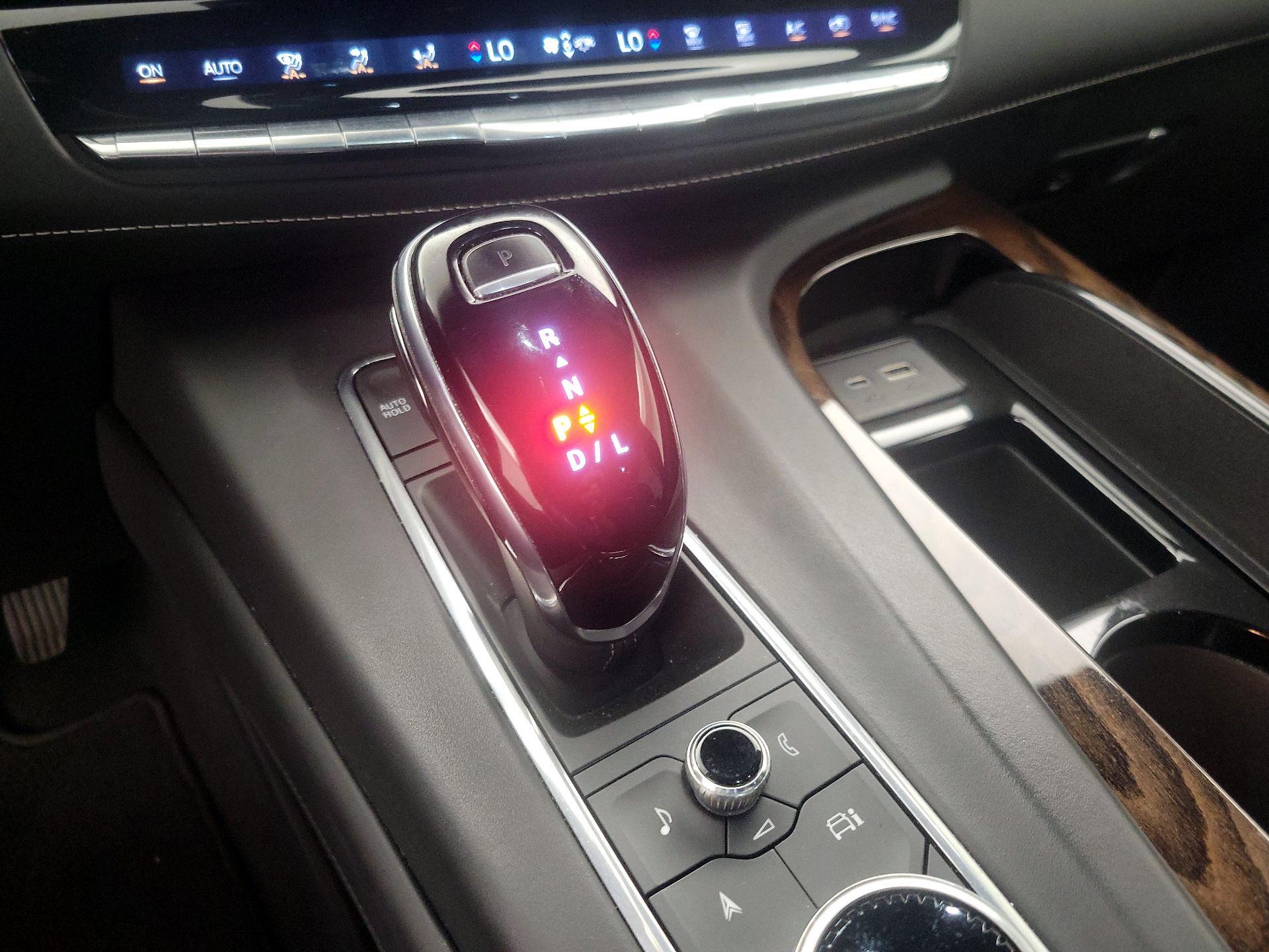 Thumbnail: 2021 Cadillac Escalade - 17
