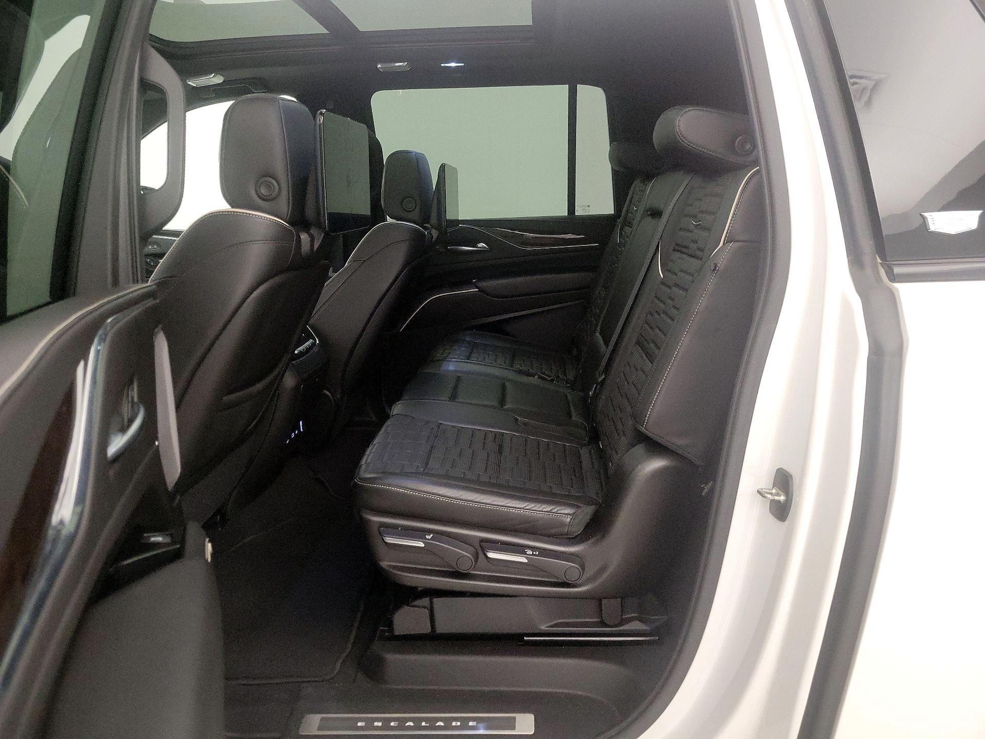 Thumbnail: 2021 Cadillac Escalade - 20