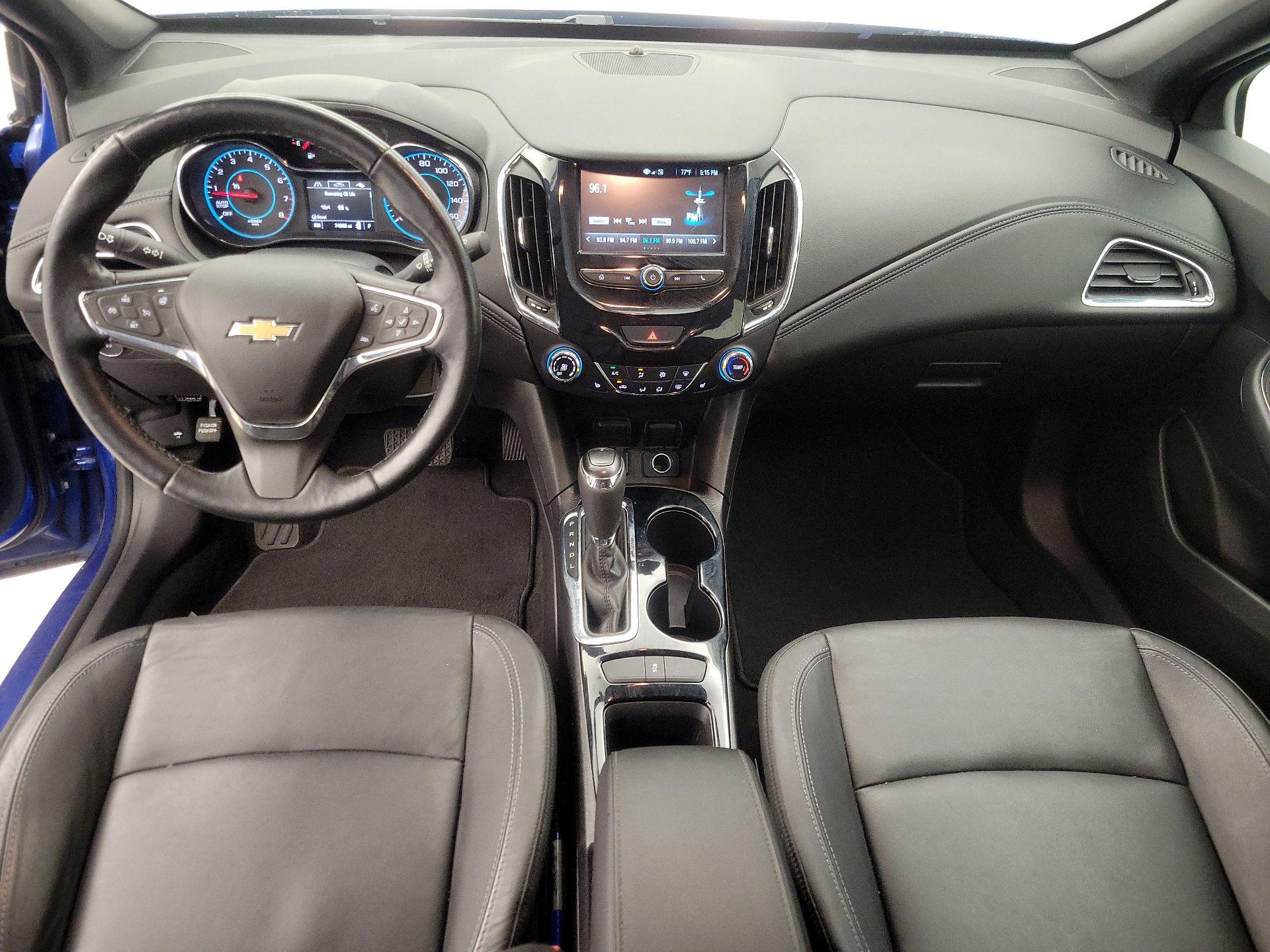 Thumbnail: 2017 Chevrolet Cruze - 9