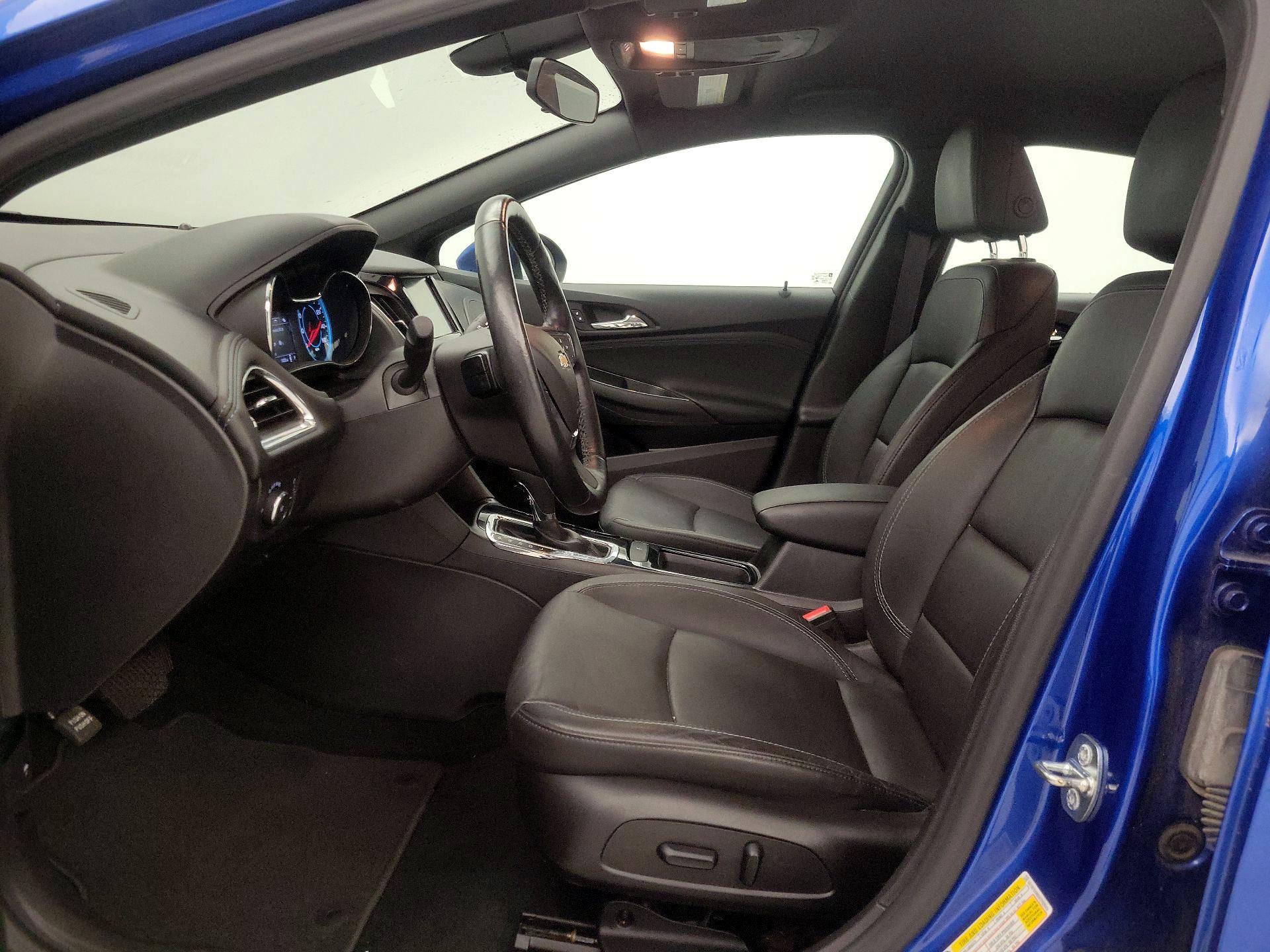 Thumbnail: 2017 Chevrolet Cruze - 11