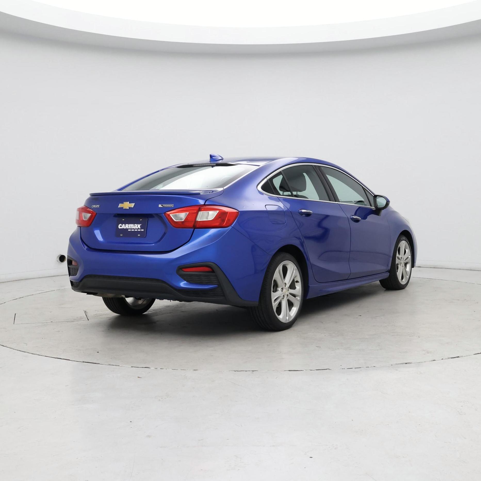 Thumbnail: 2017 Chevrolet Cruze - 8