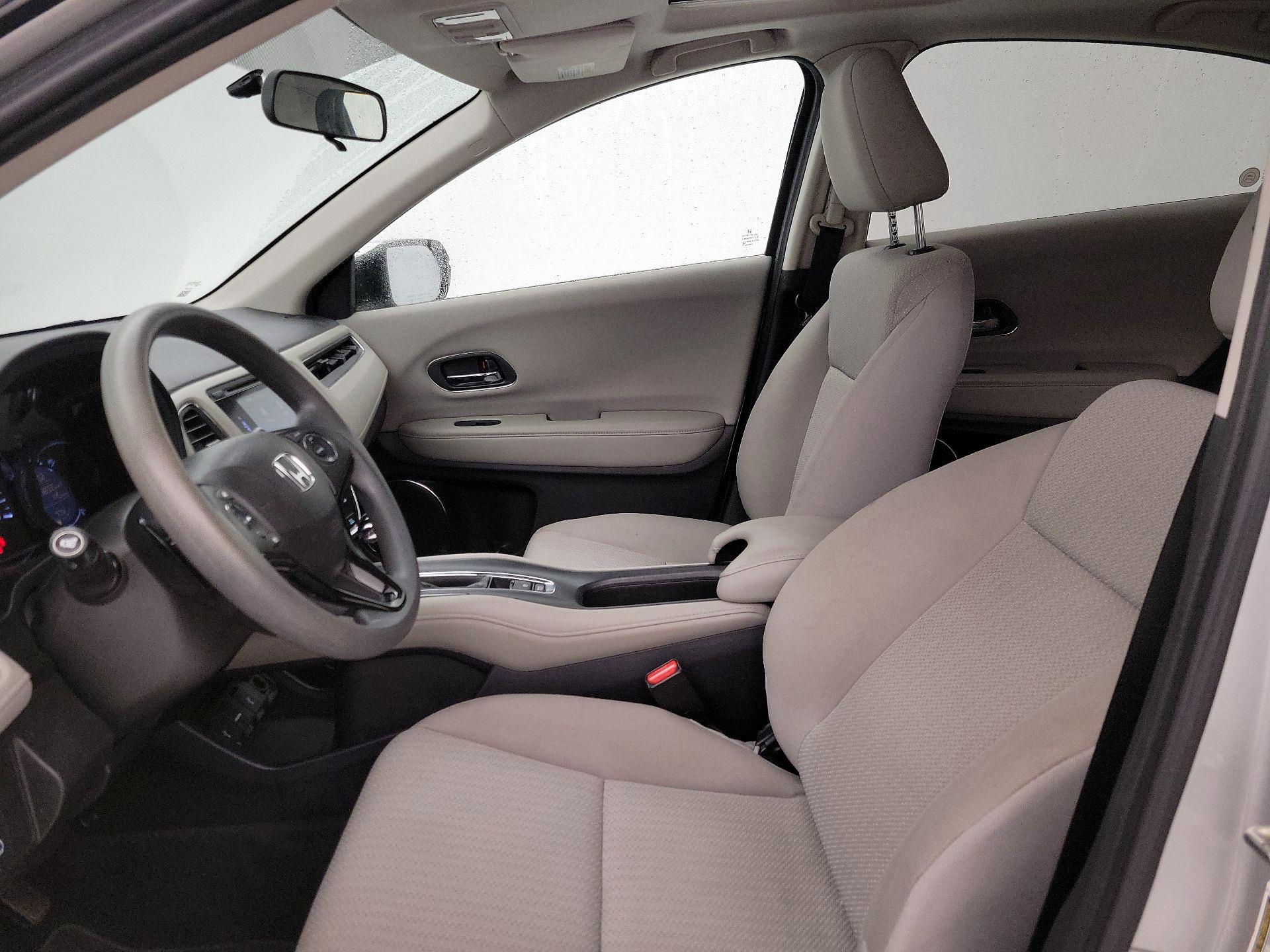 Thumbnail: 2016 Honda HR-V - 11