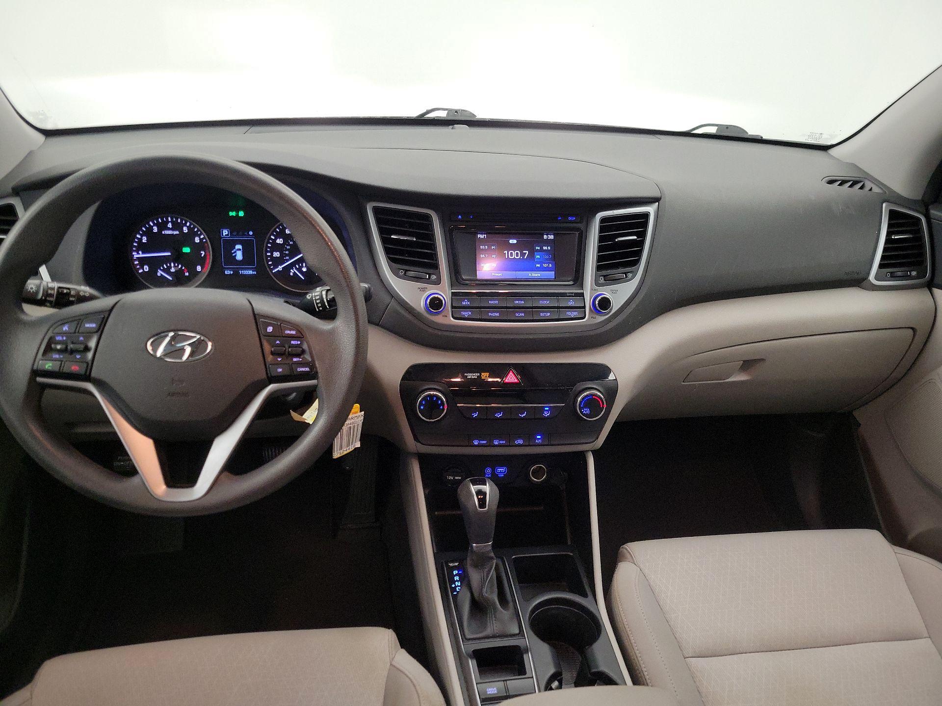 Thumbnail: 2016 Hyundai Tucson - 9