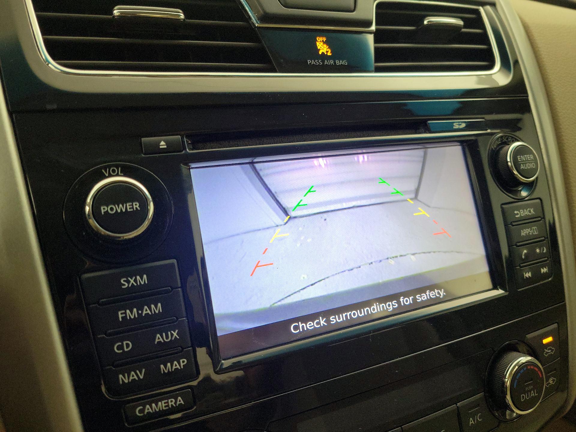Thumbnail: 2014 Nissan Altima - 15