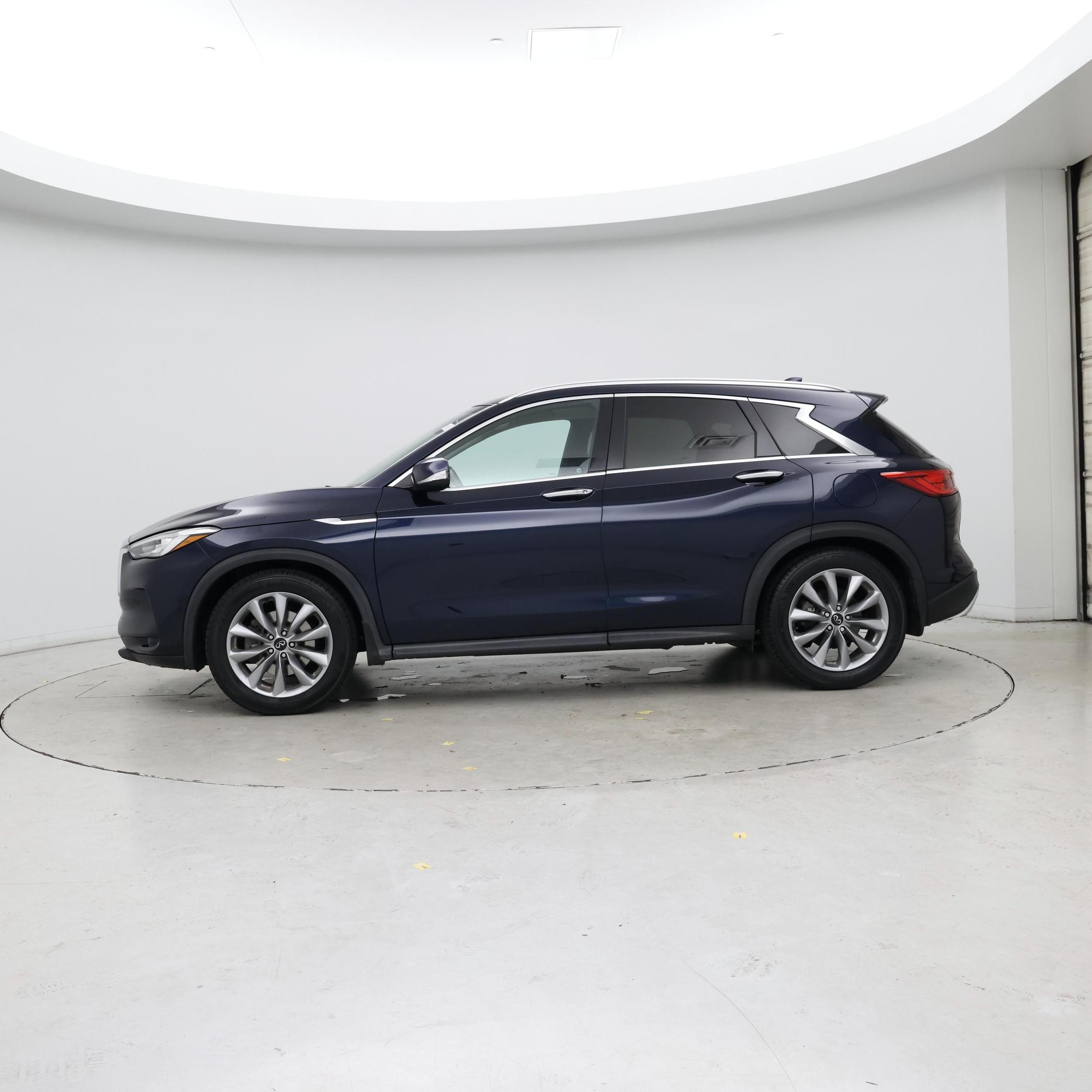 Thumbnail: 2020 INFINITI QX50 - 3