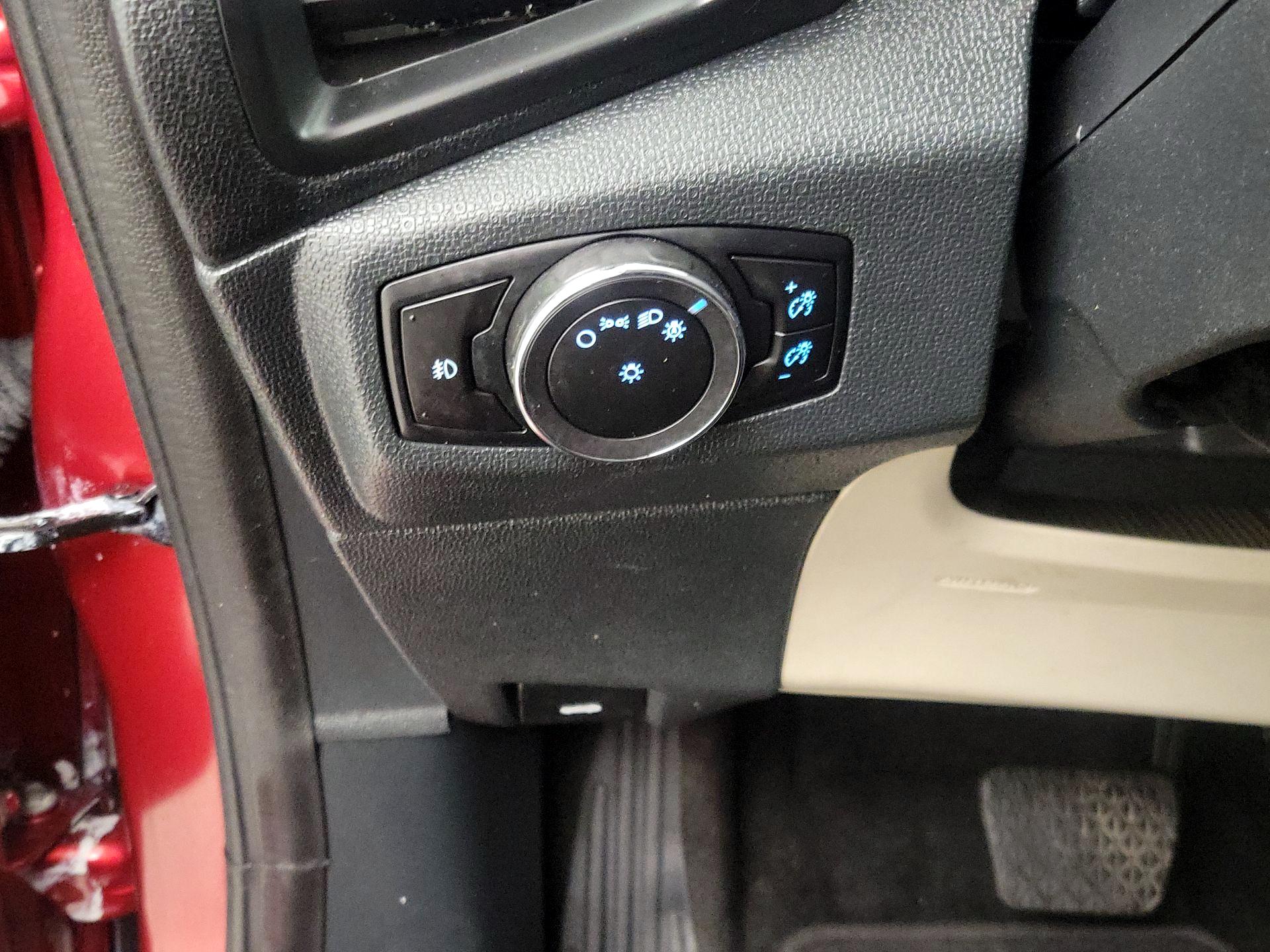 Thumbnail: 2019 Ford EcoSport - 13