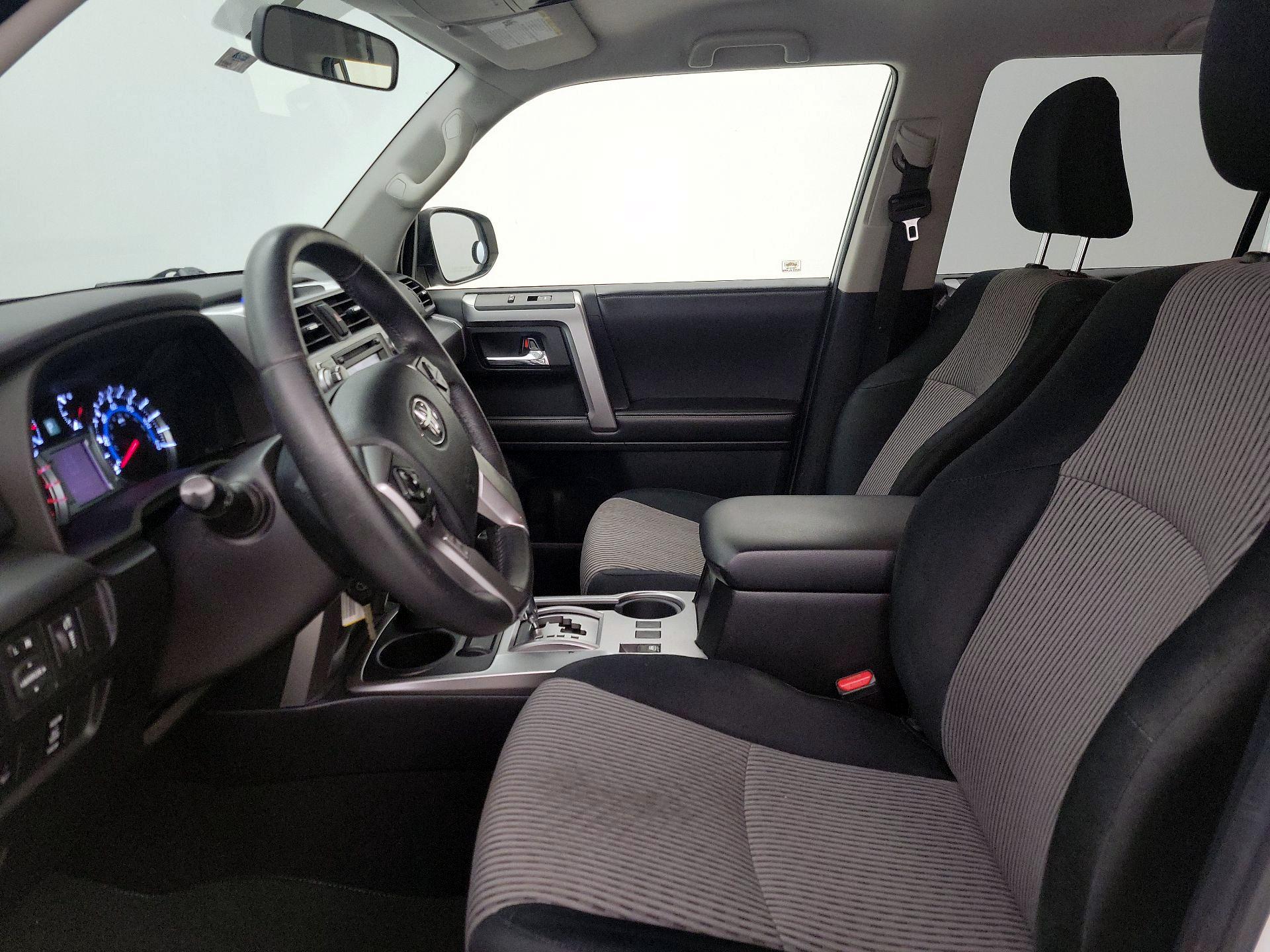 Thumbnail: 2015 Toyota 4Runner - 11