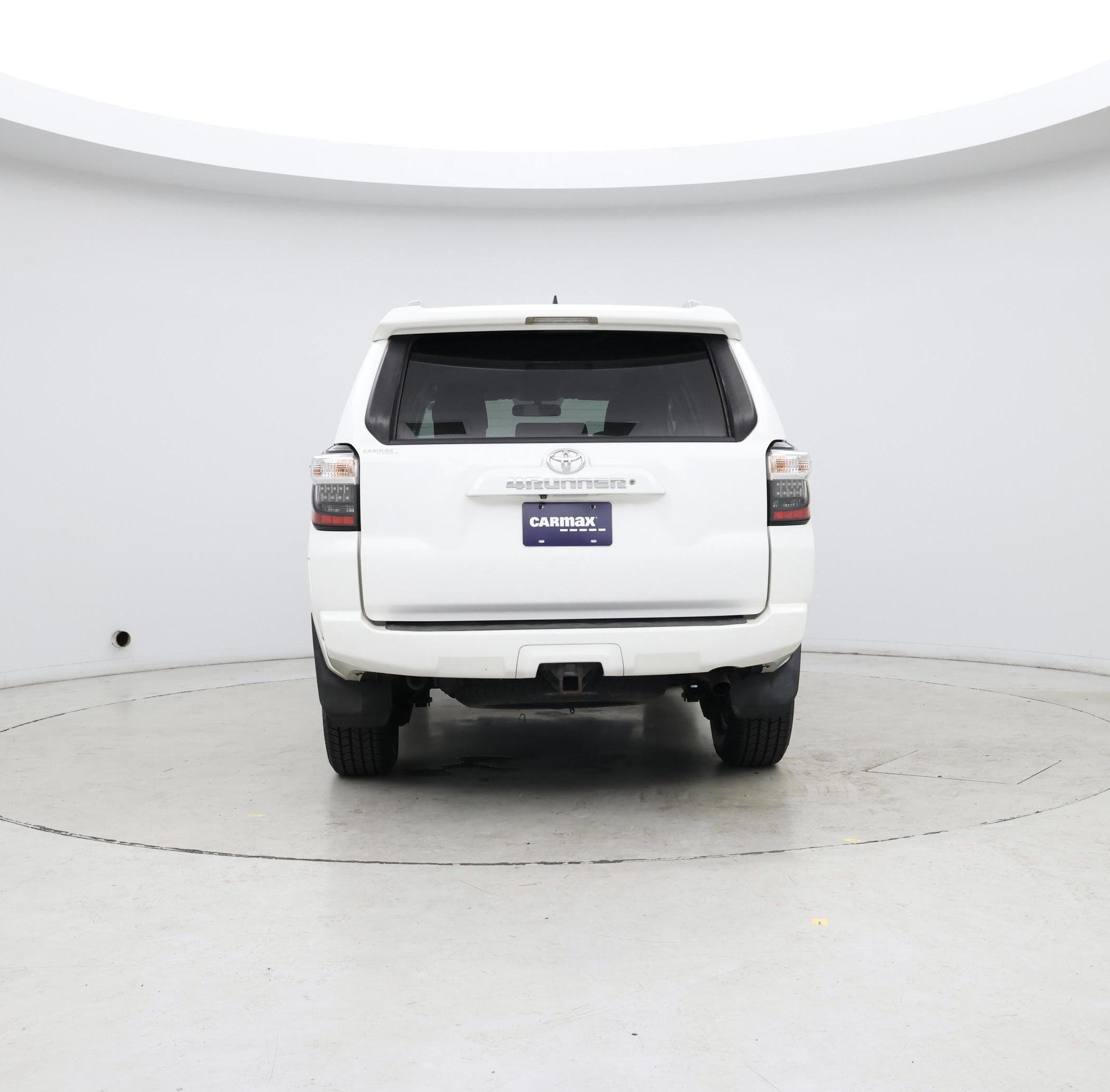 Thumbnail: 2015 Toyota 4Runner - 6