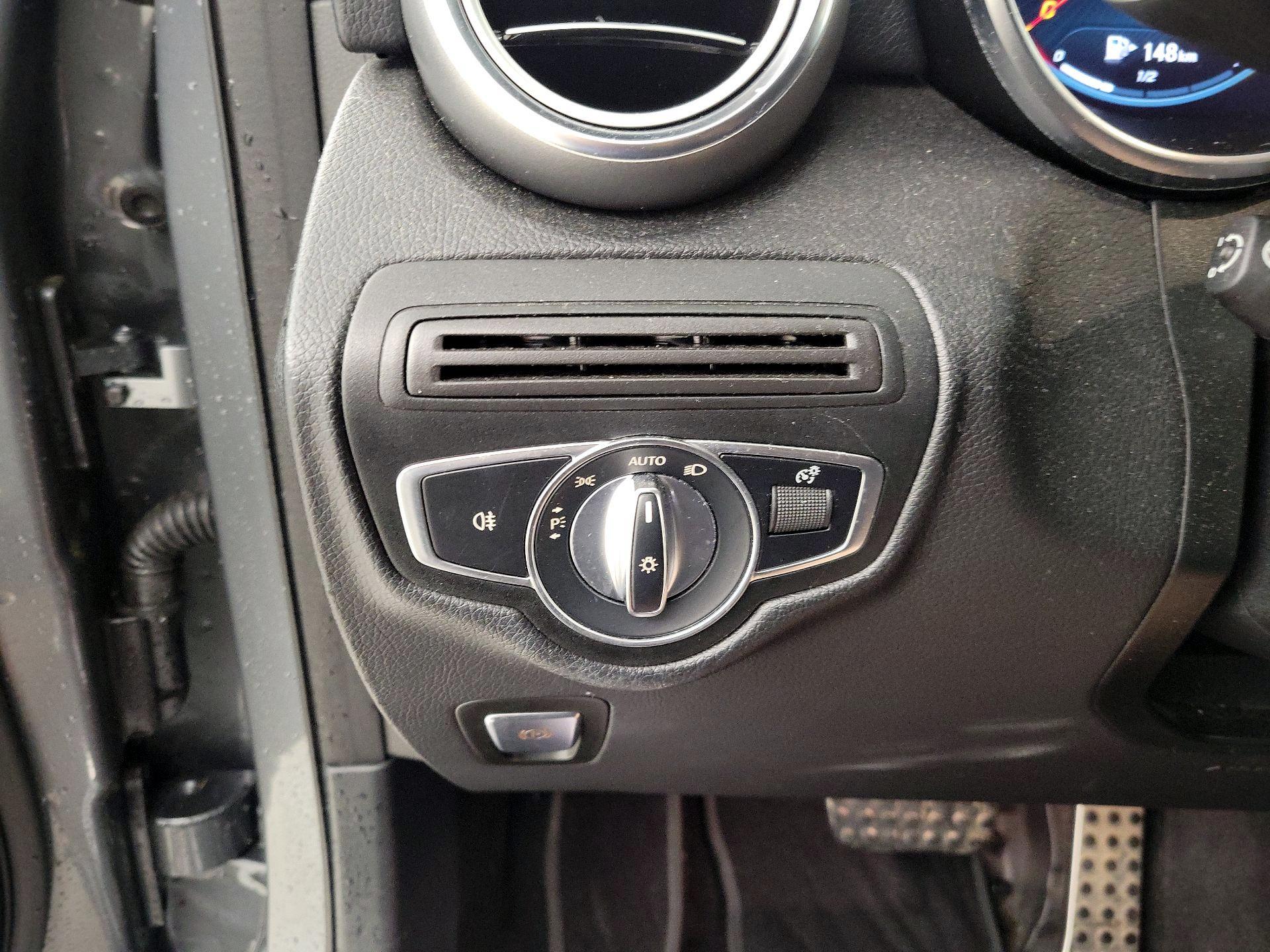 Thumbnail: 2020 Mercedes-Benz GLC - 13