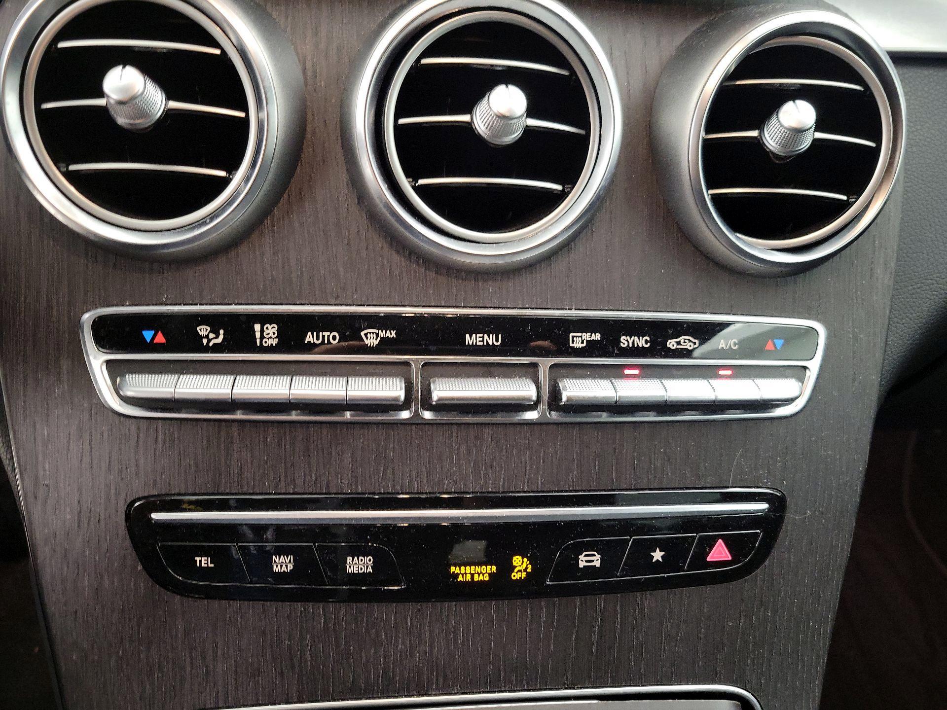 Thumbnail: 2020 Mercedes-Benz GLC - 16