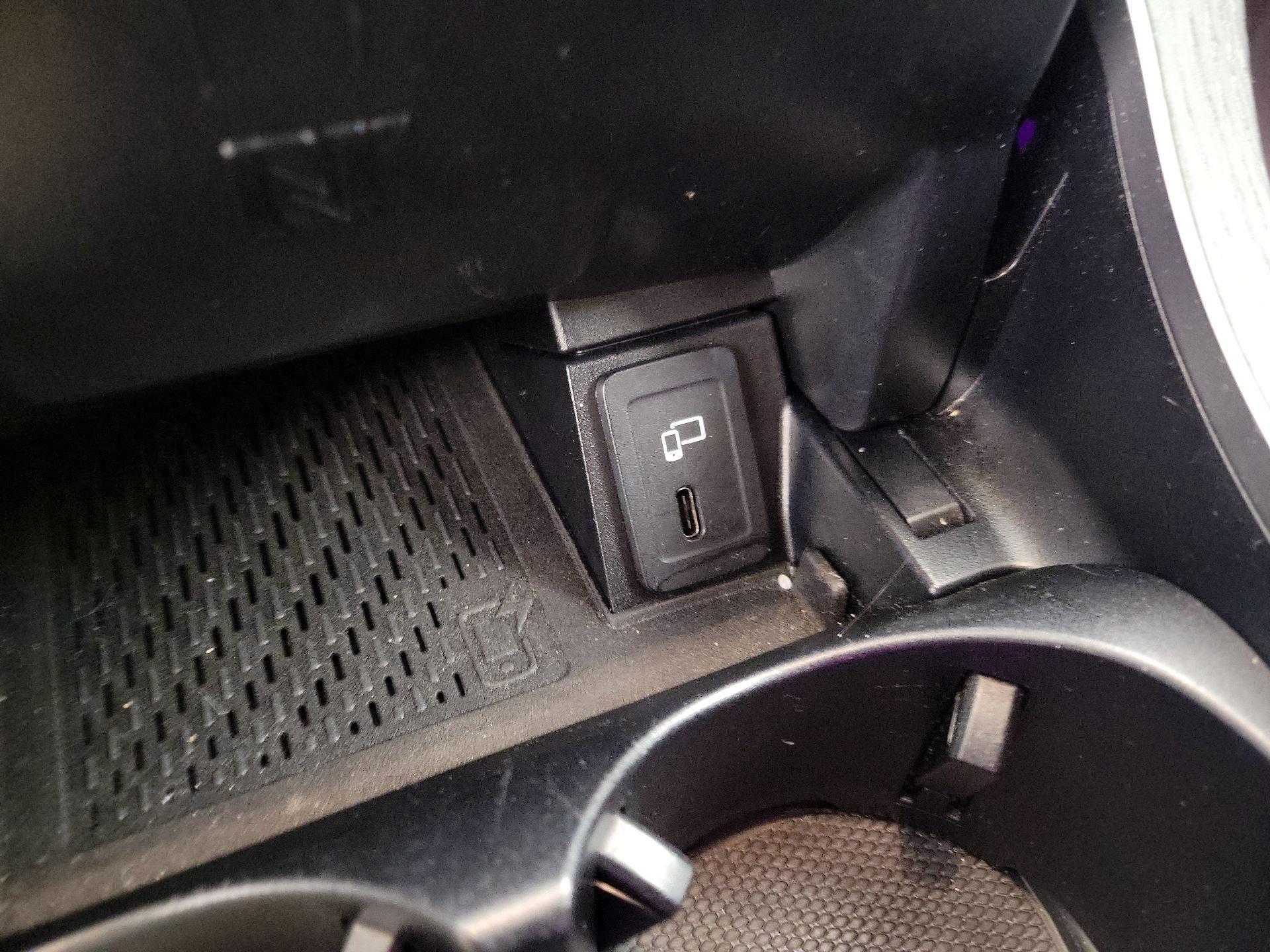 Thumbnail: 2020 Mercedes-Benz GLC - 18