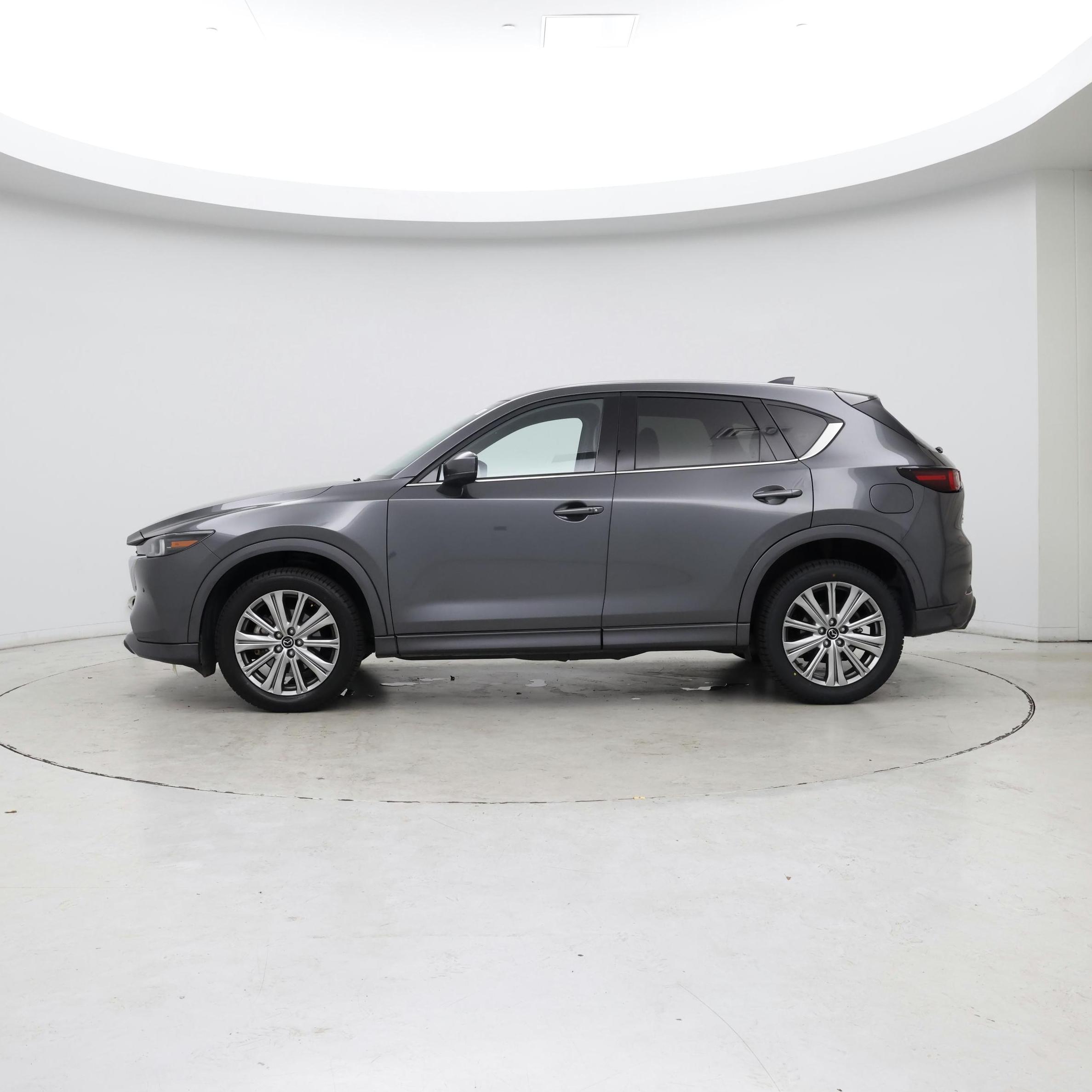 Thumbnail: 2022 Mazda CX-5 - 3