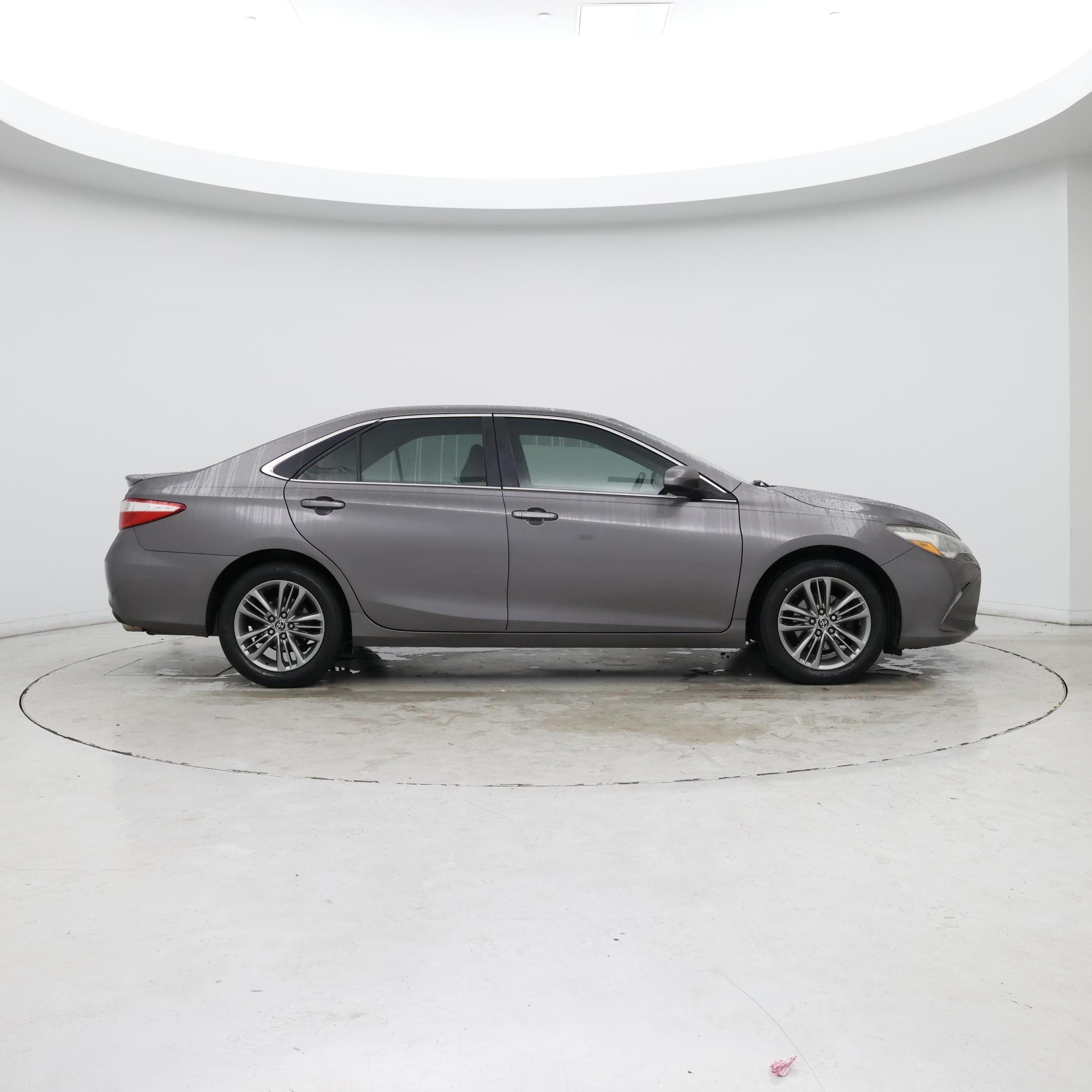 Thumbnail: 2016 Toyota Camry - 7