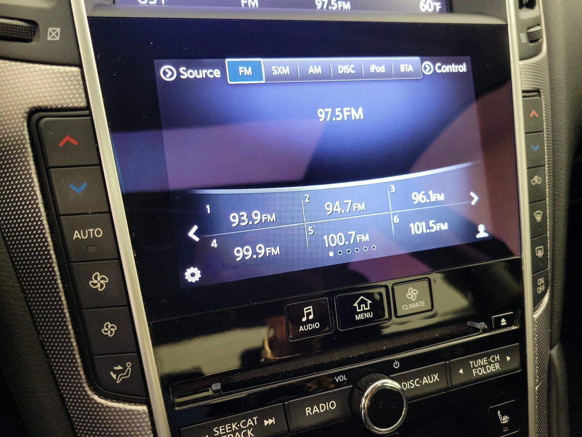 Thumbnail: 2015 INFINITI Q50 - 14
