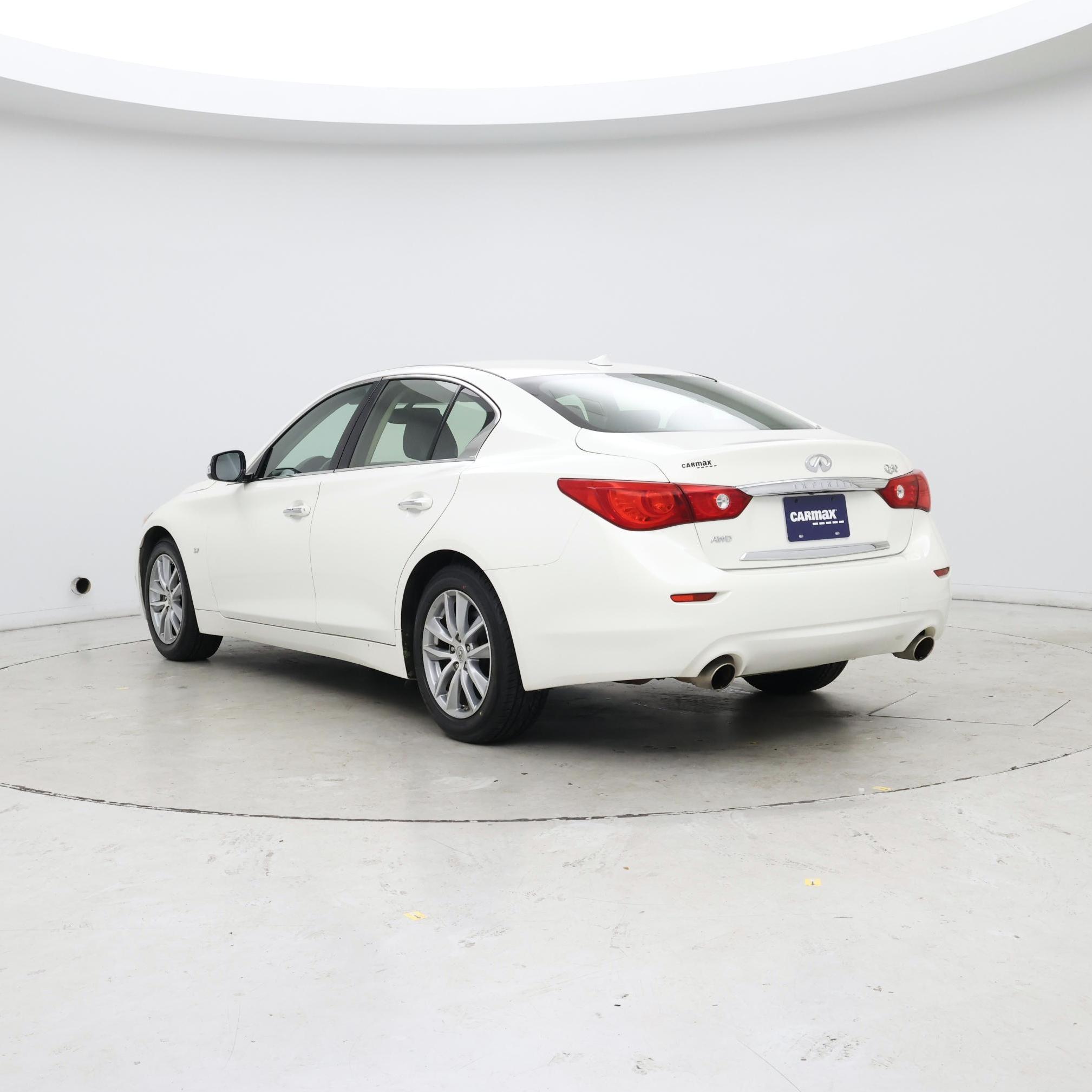 Thumbnail: 2015 INFINITI Q50 - 2