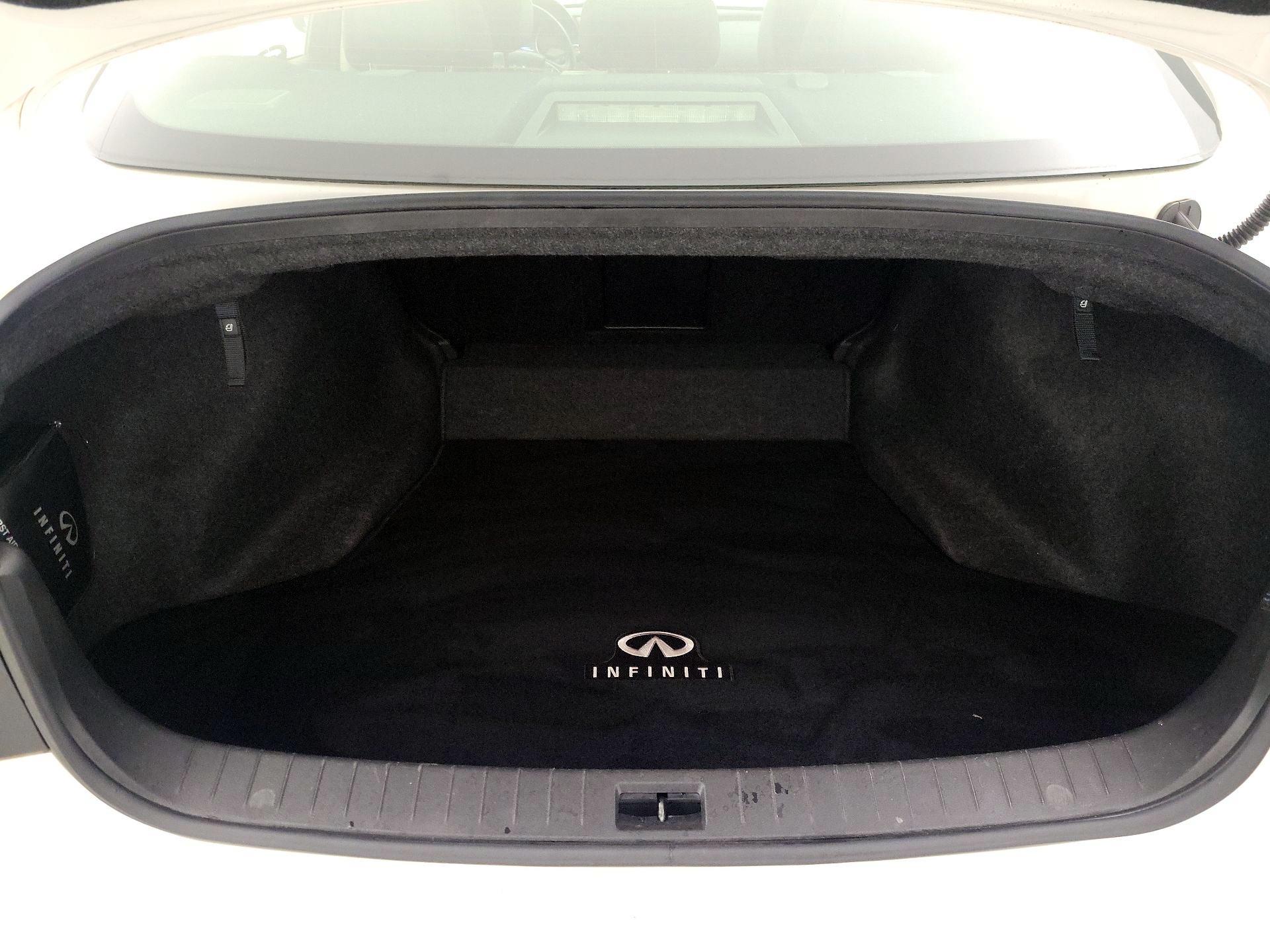 Thumbnail: 2015 INFINITI Q50 - 20