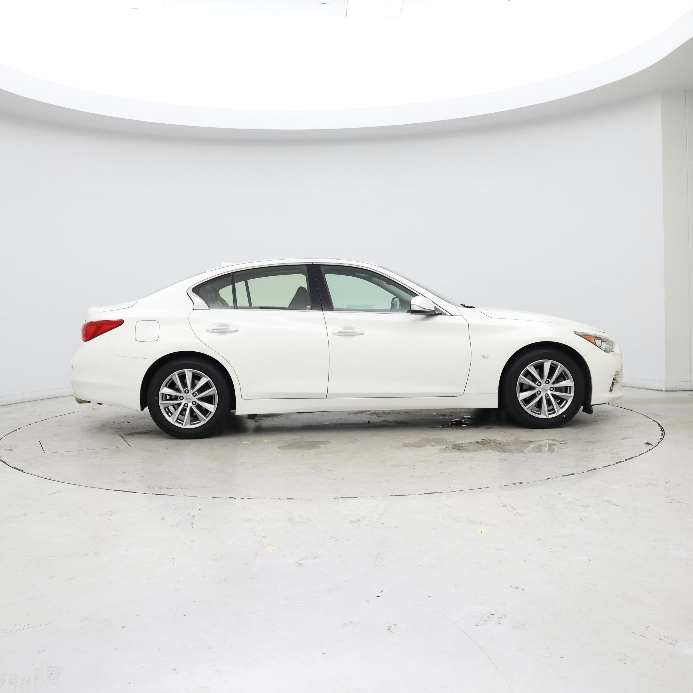 Thumbnail: 2015 INFINITI Q50 - 7