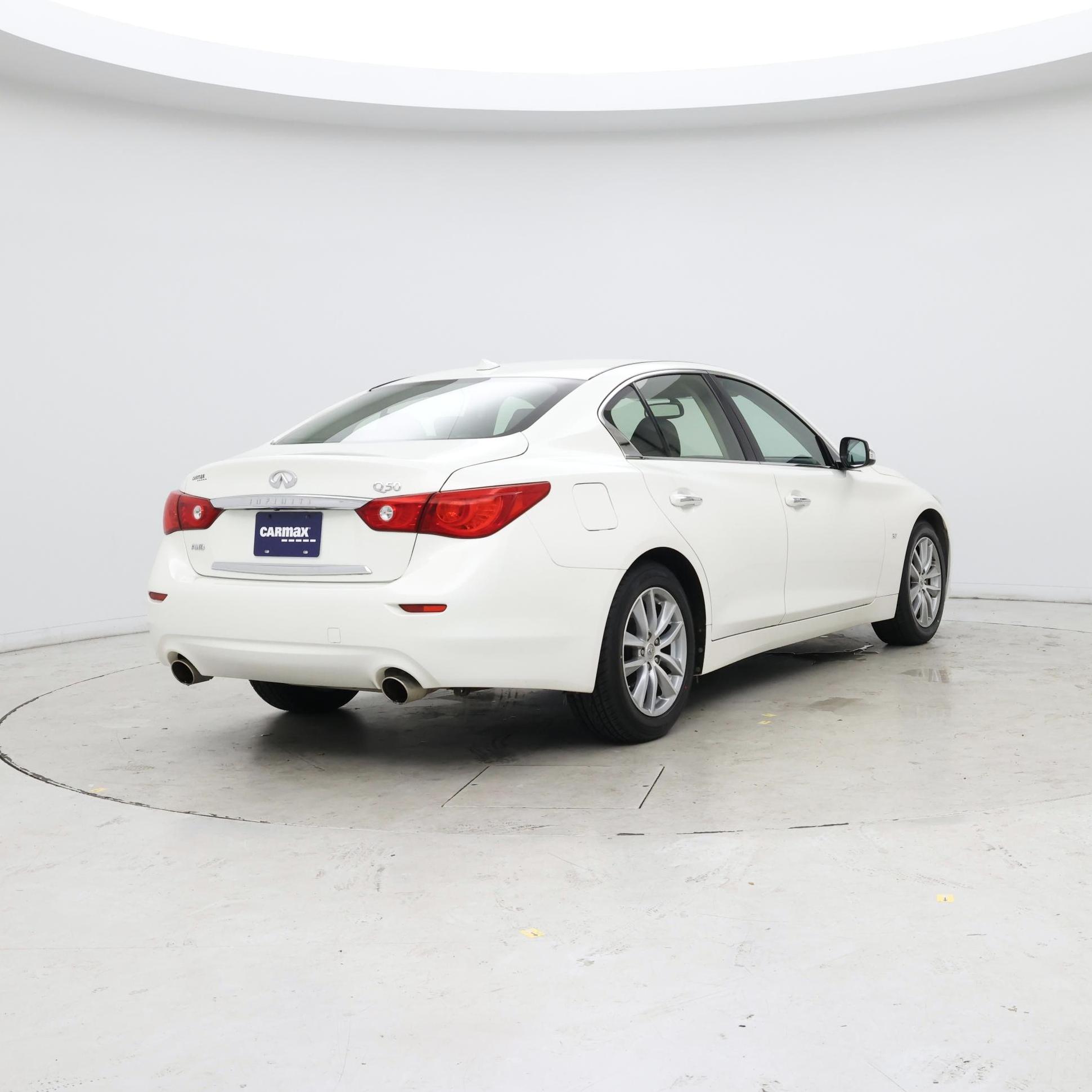 Thumbnail: 2015 INFINITI Q50 - 8