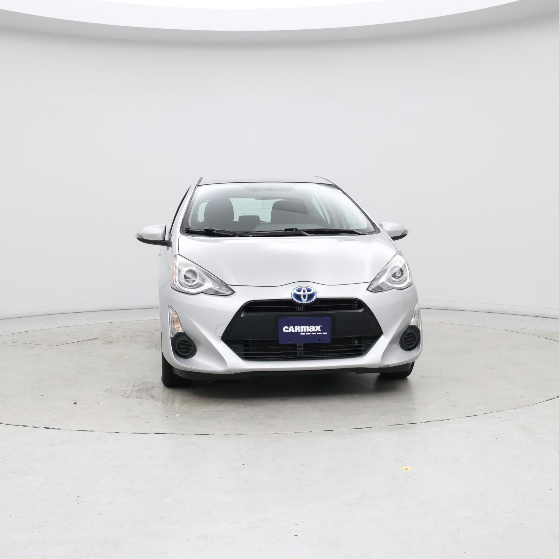 Thumbnail: 2015 Toyota Prius c - 5