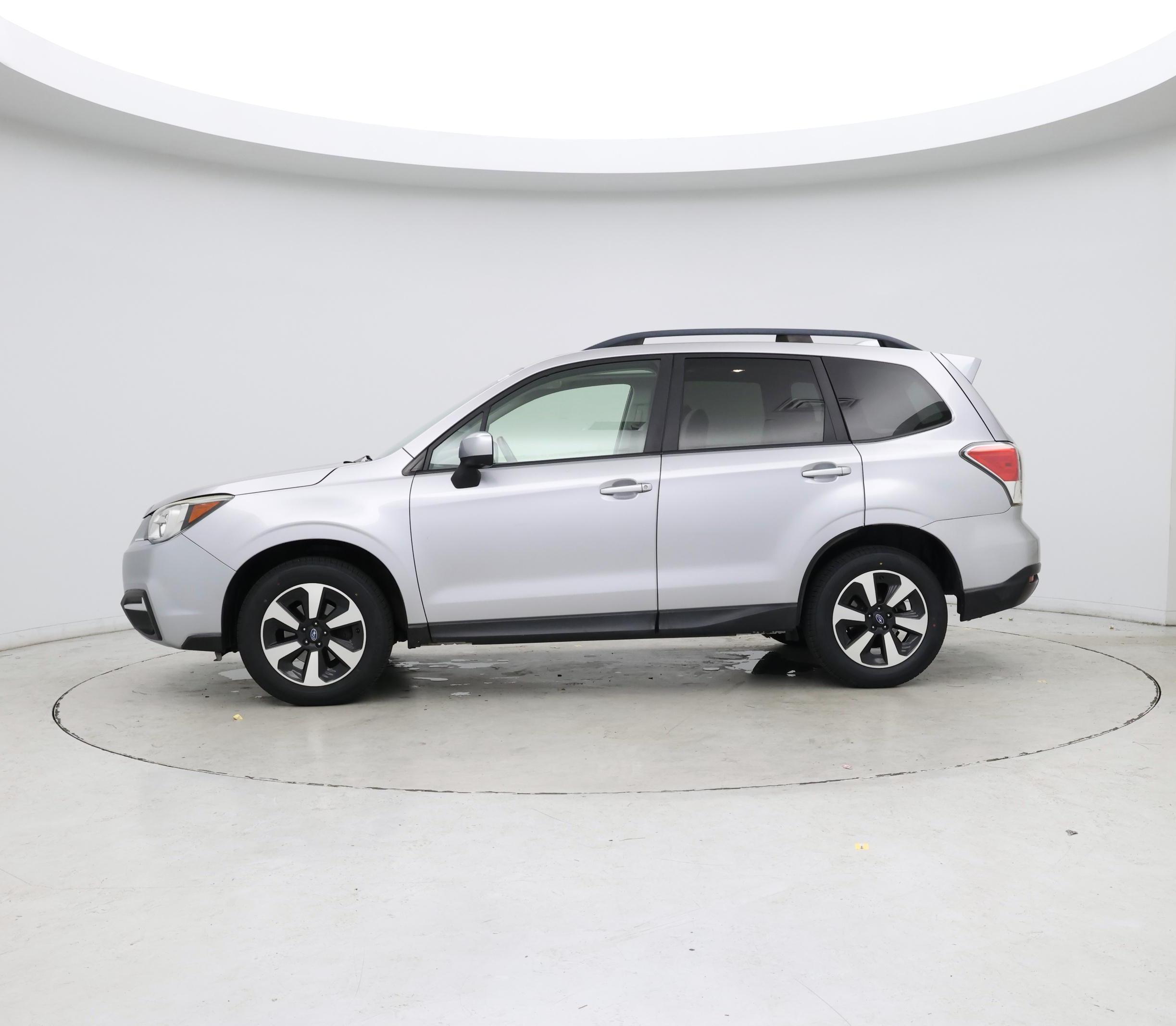 Thumbnail: 2017 Subaru Forester - 3