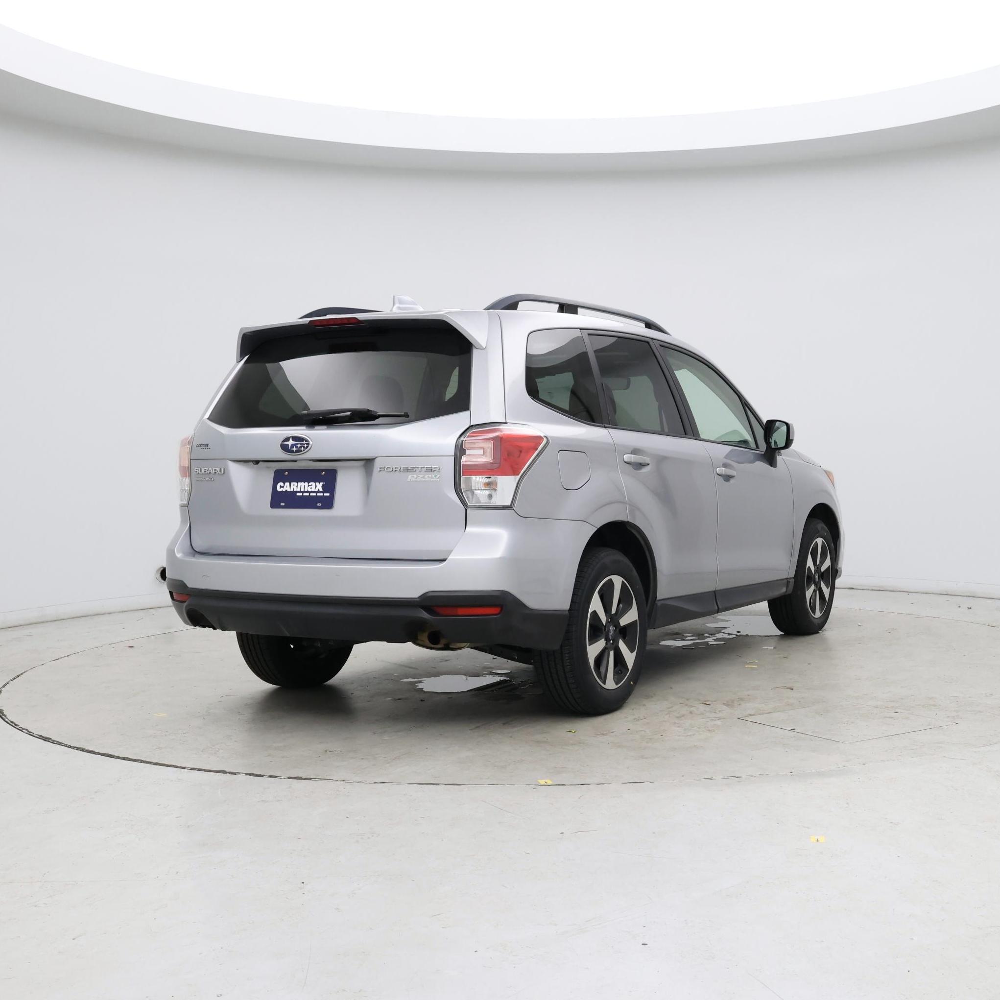 Thumbnail: 2017 Subaru Forester - 8