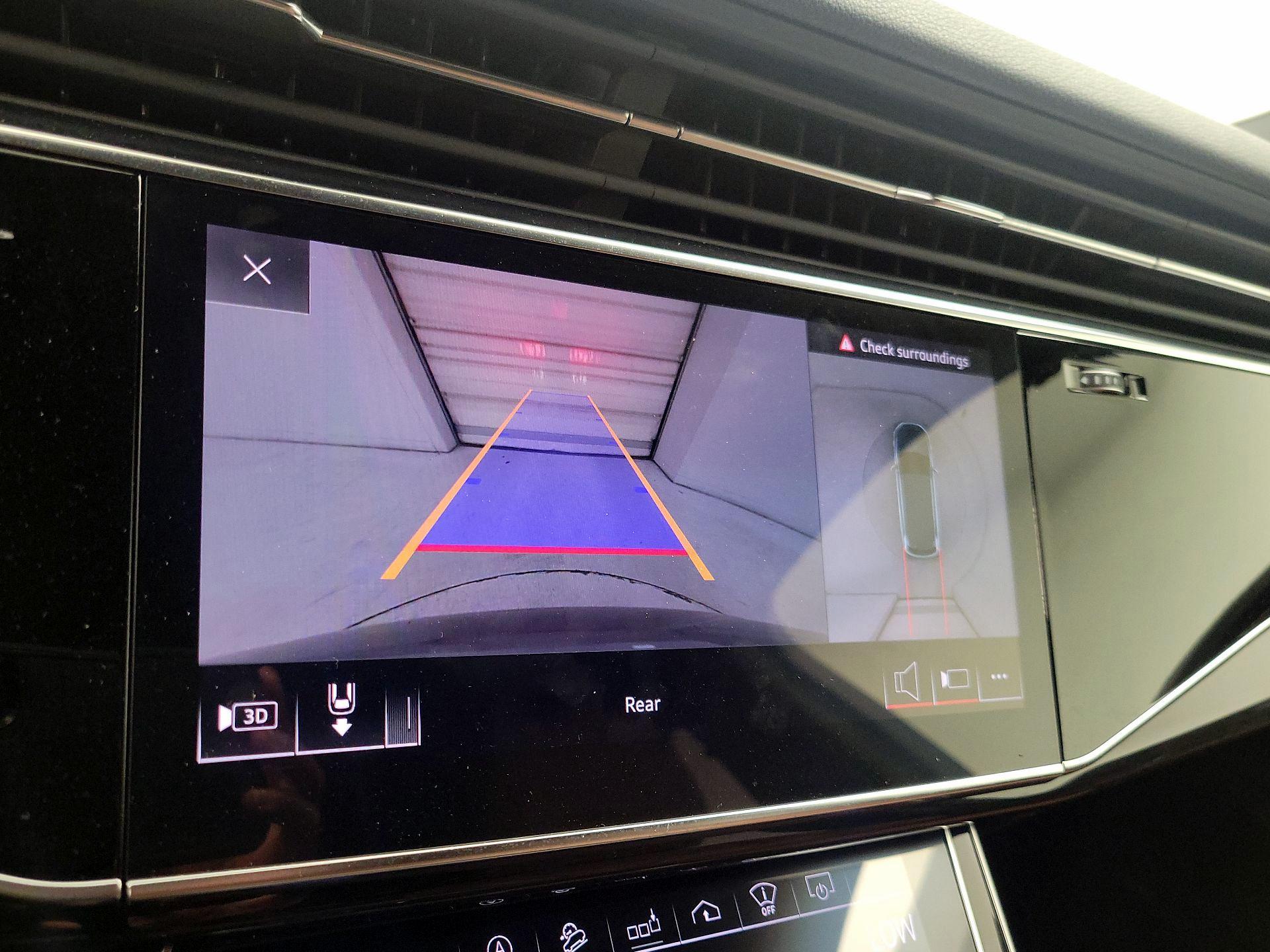 Thumbnail: 2020 Audi Q7 - 14