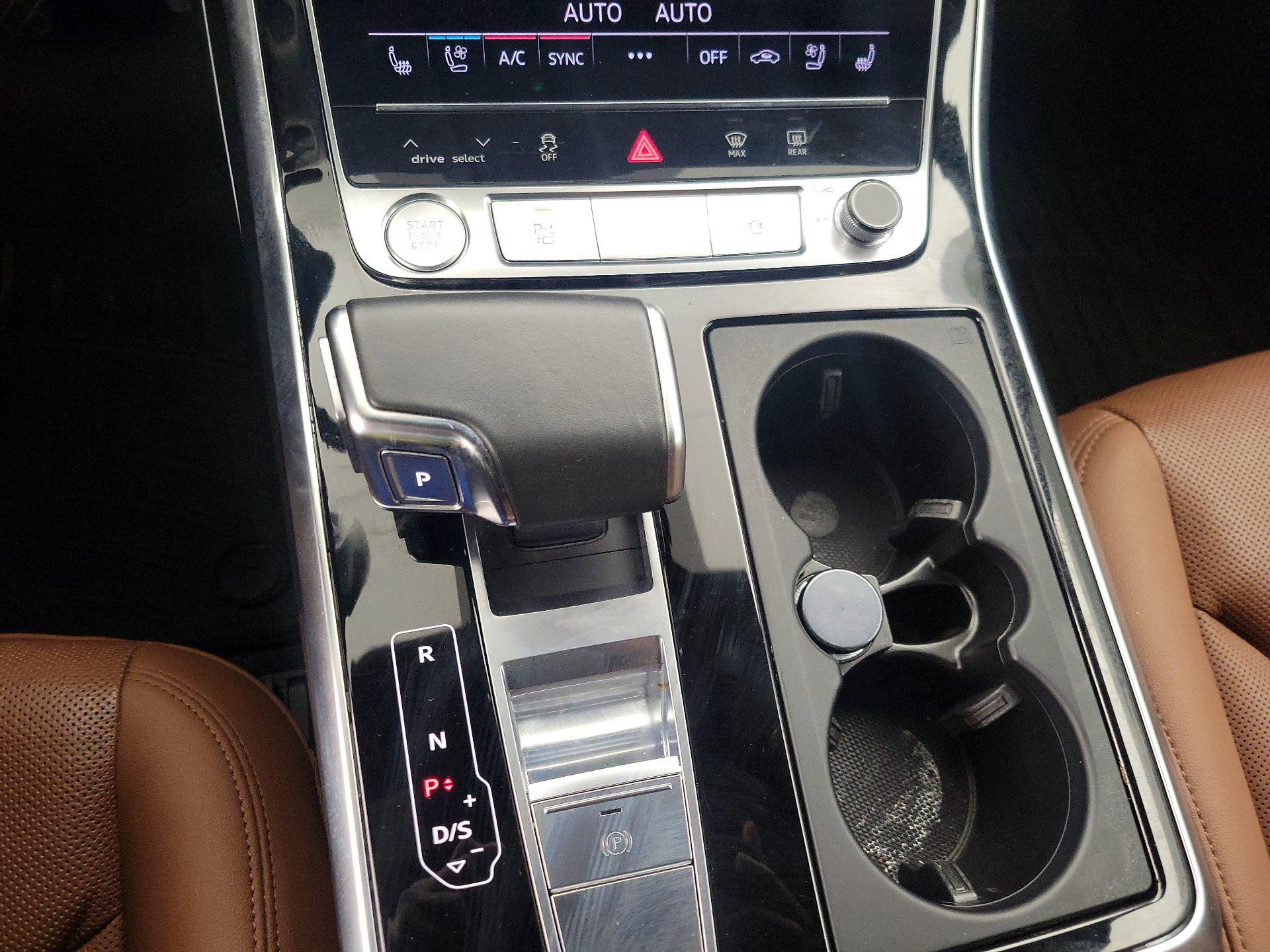 Thumbnail: 2020 Audi Q7 - 17