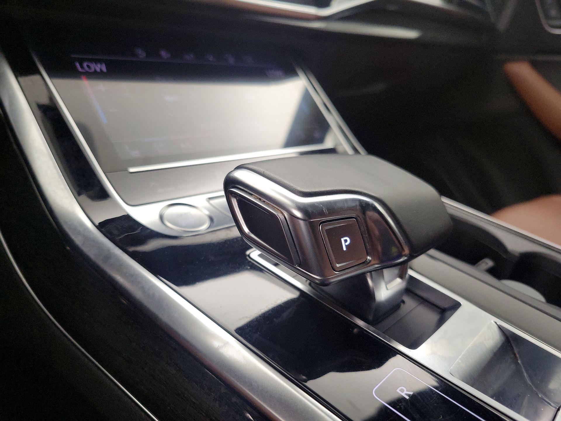 Thumbnail: 2020 Audi Q7 - 18