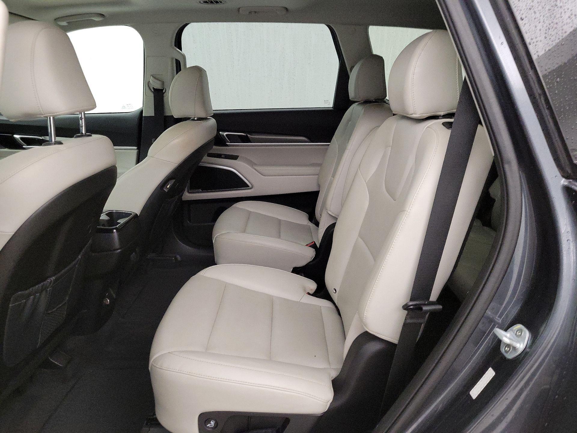 Thumbnail: 2020 Kia Telluride - 20