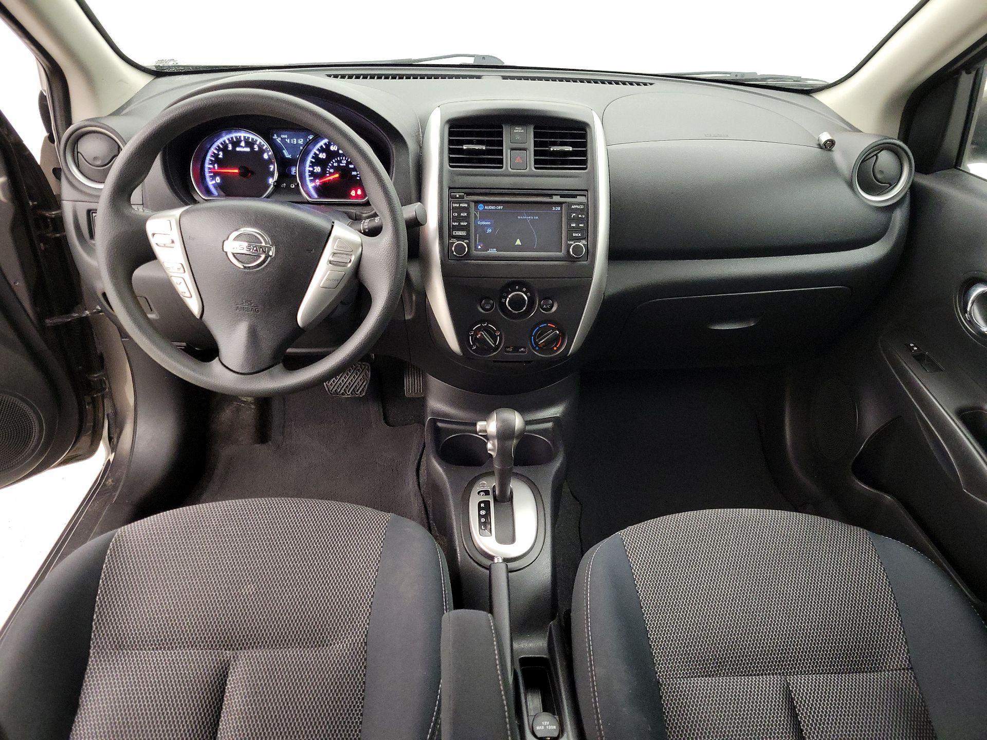 Thumbnail: 2015 Nissan Versa - 9