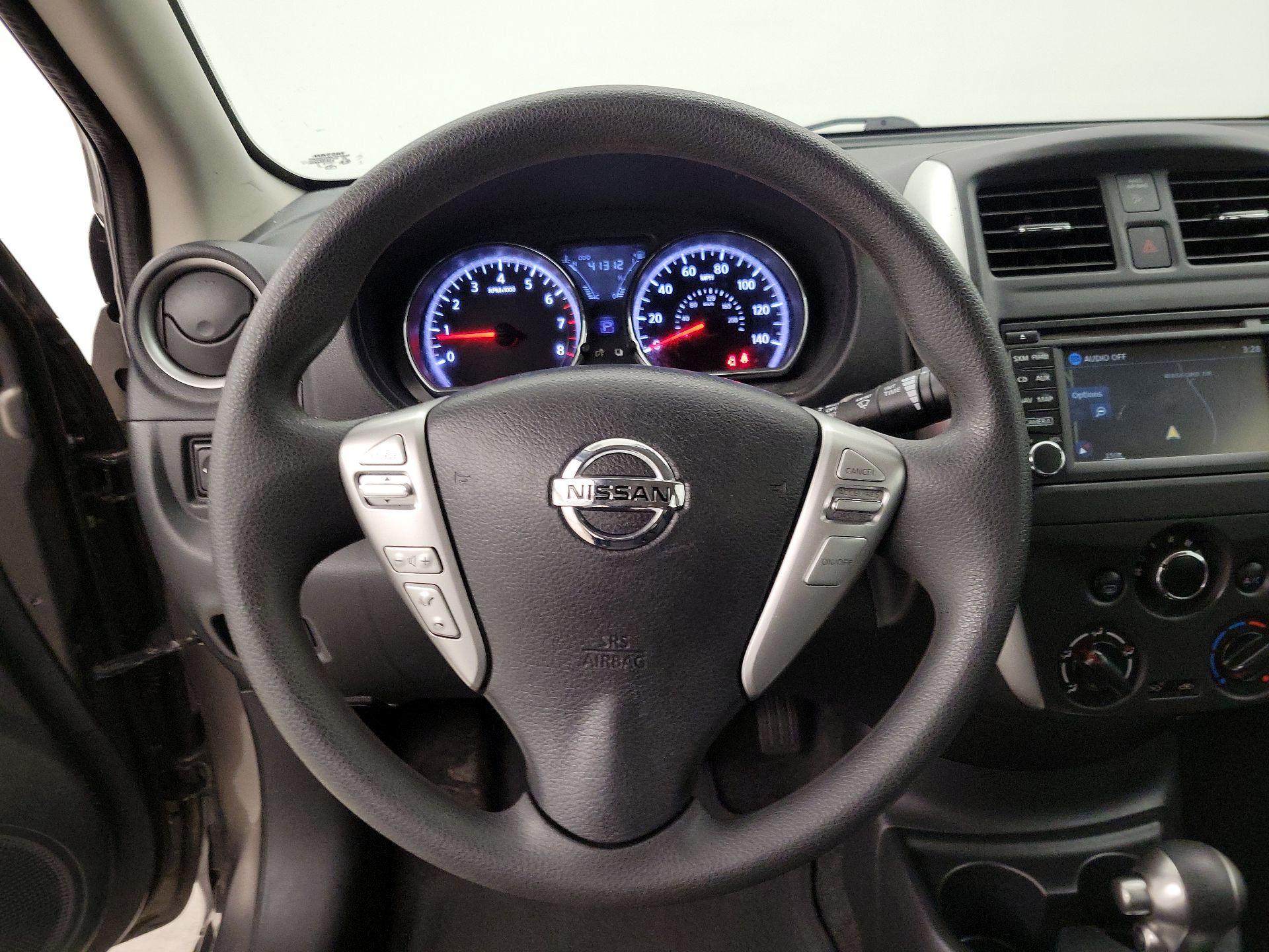 Thumbnail: 2015 Nissan Versa - 10