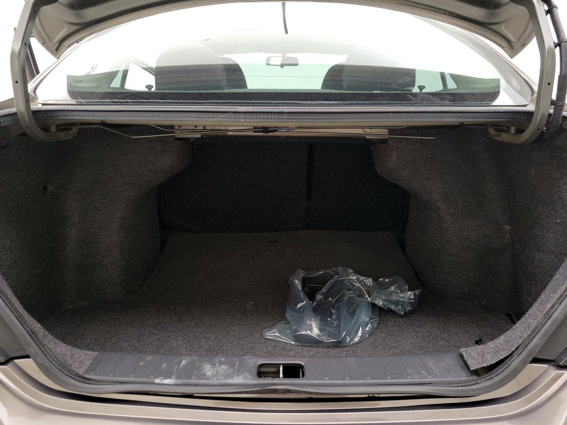 Thumbnail: 2015 Nissan Versa - 20