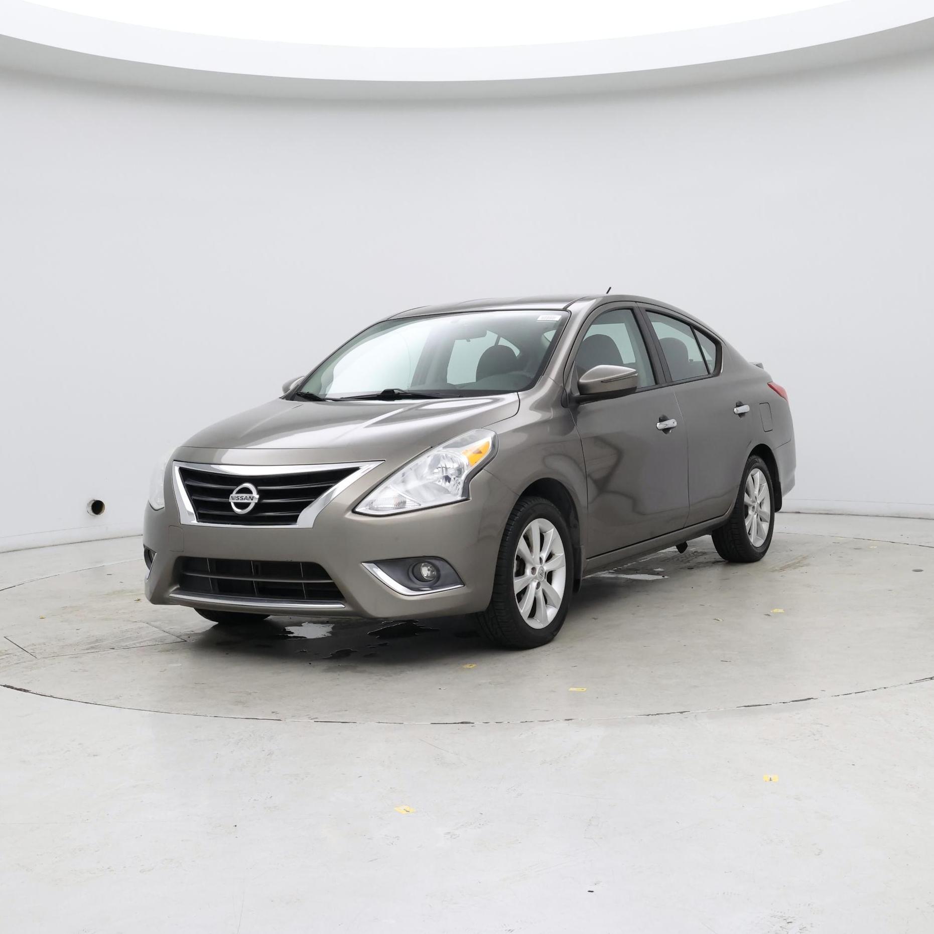 Thumbnail: 2015 Nissan Versa - 4