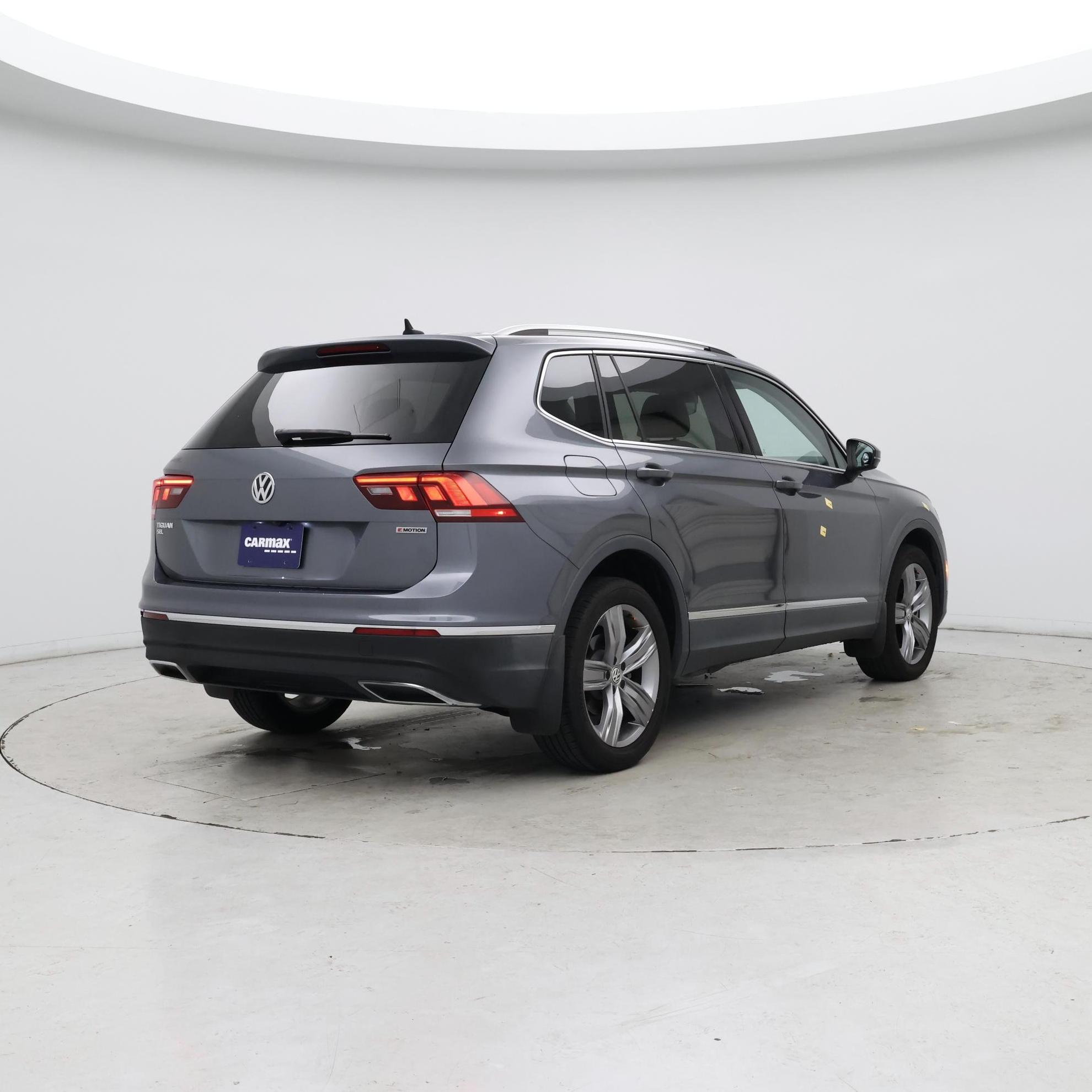 Thumbnail: 2021 Volkswagen Tiguan - 8