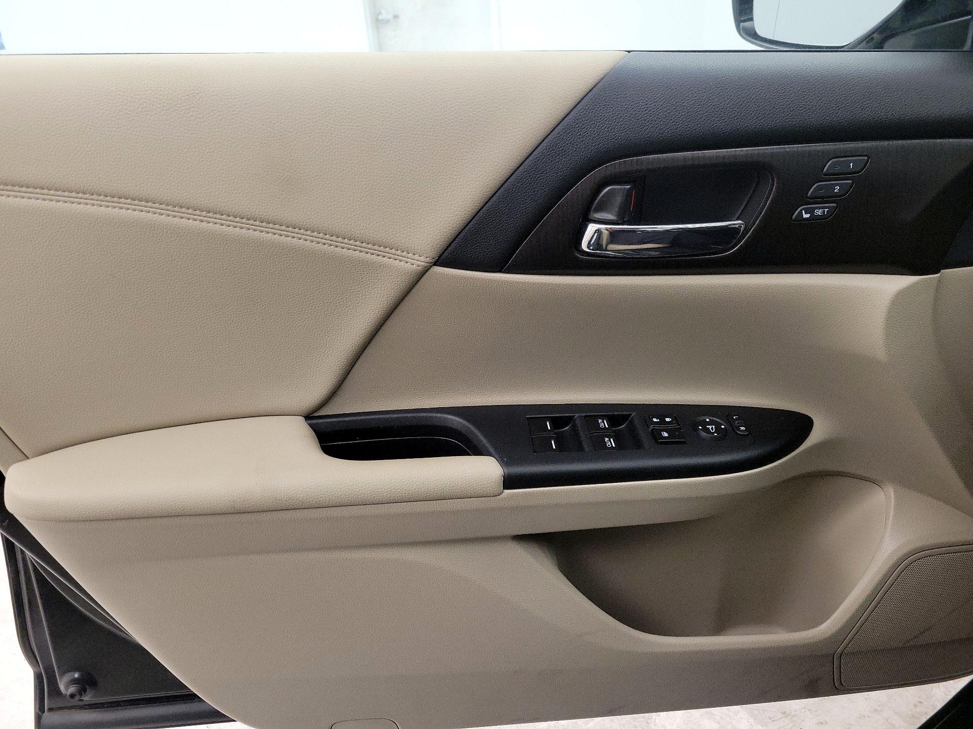 Thumbnail: 2014 Honda Accord - 12