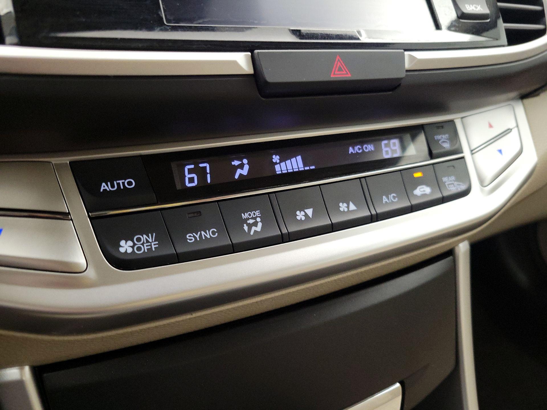 Thumbnail: 2014 Honda Accord - 16