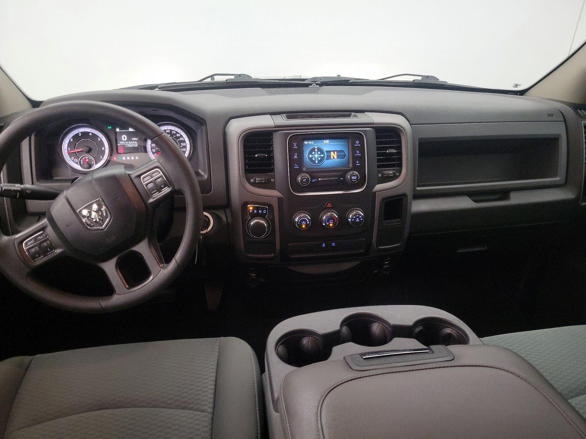 Thumbnail: 2019 RAM 1500 Classic - 9