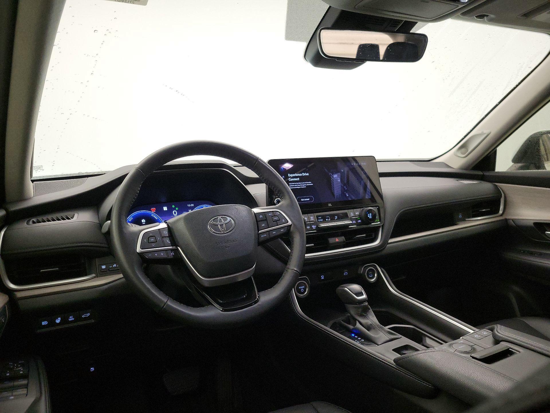 Thumbnail: 2024 Toyota Highlander - 9