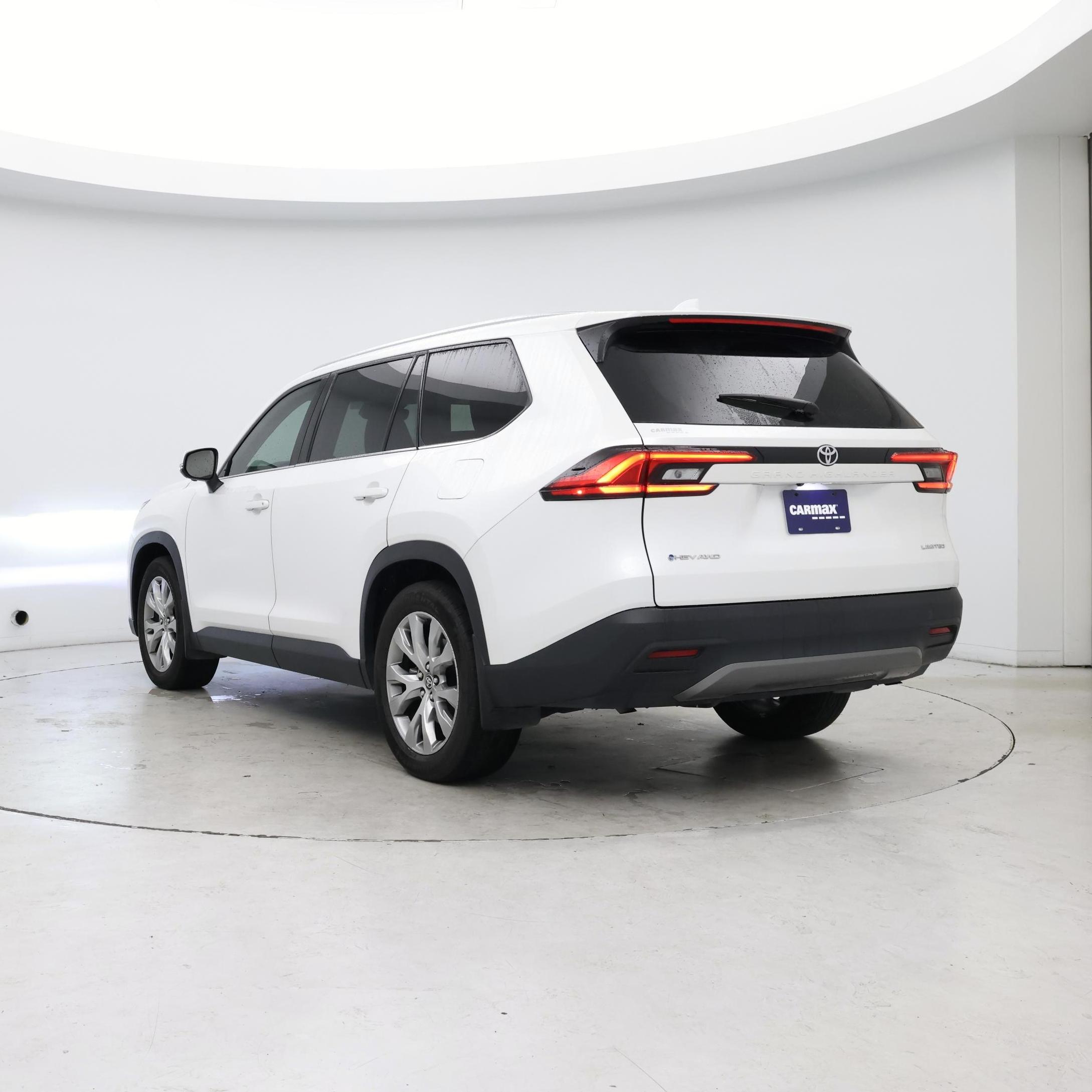 Thumbnail: 2024 Toyota Highlander - 2