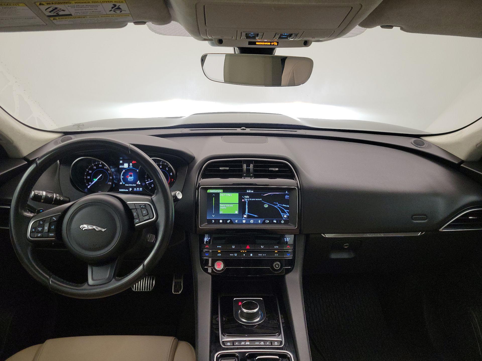 Thumbnail: 2019 Jaguar F-Pace - 9