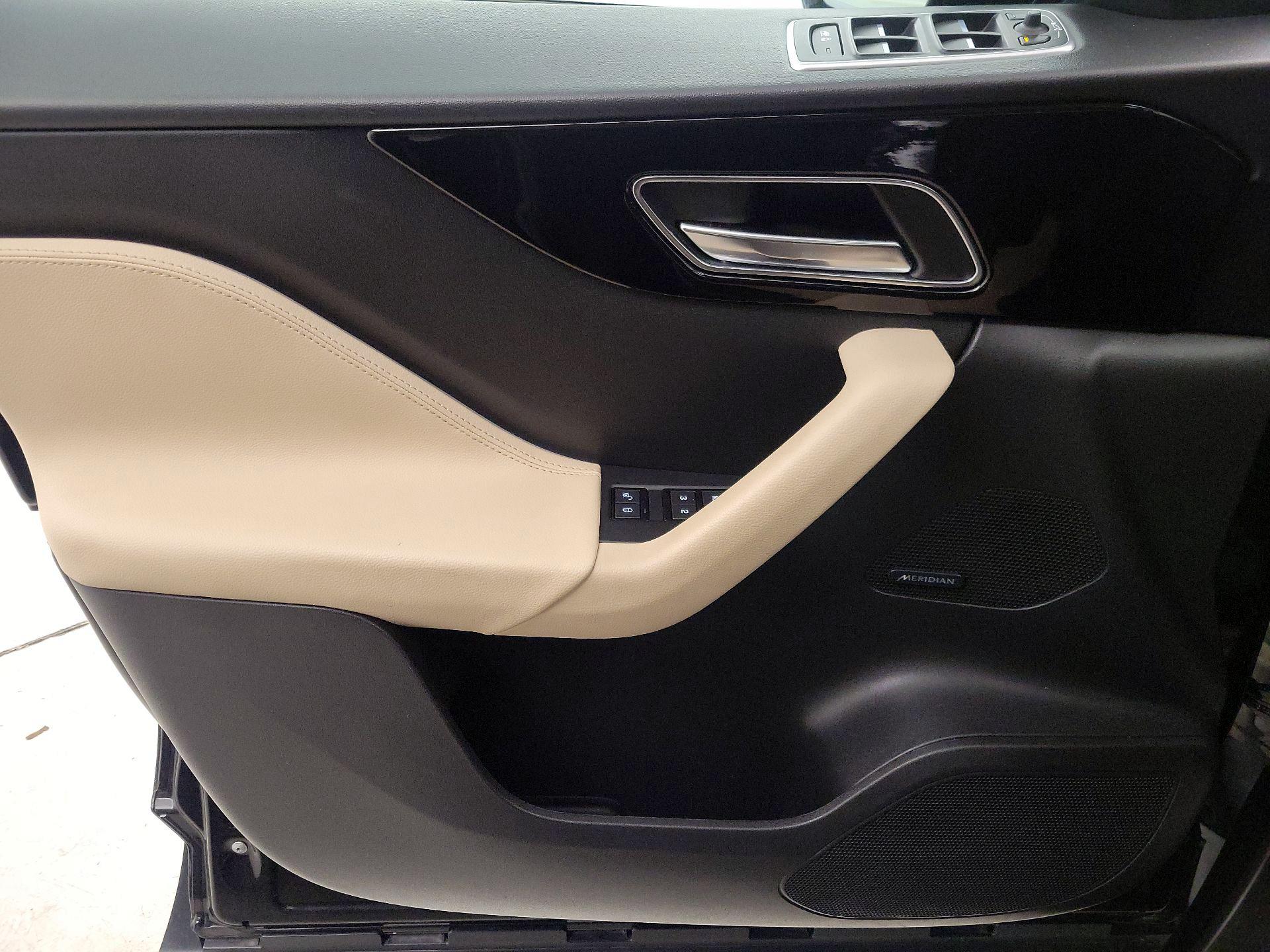 Thumbnail: 2019 Jaguar F-Pace - 12