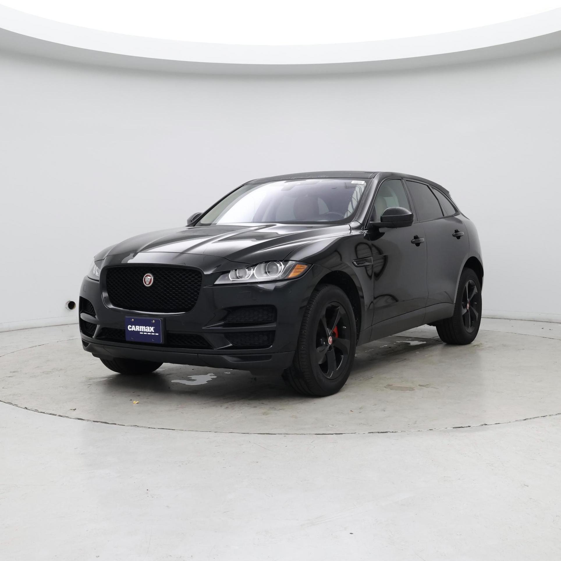 Thumbnail: 2019 Jaguar F-Pace - 4