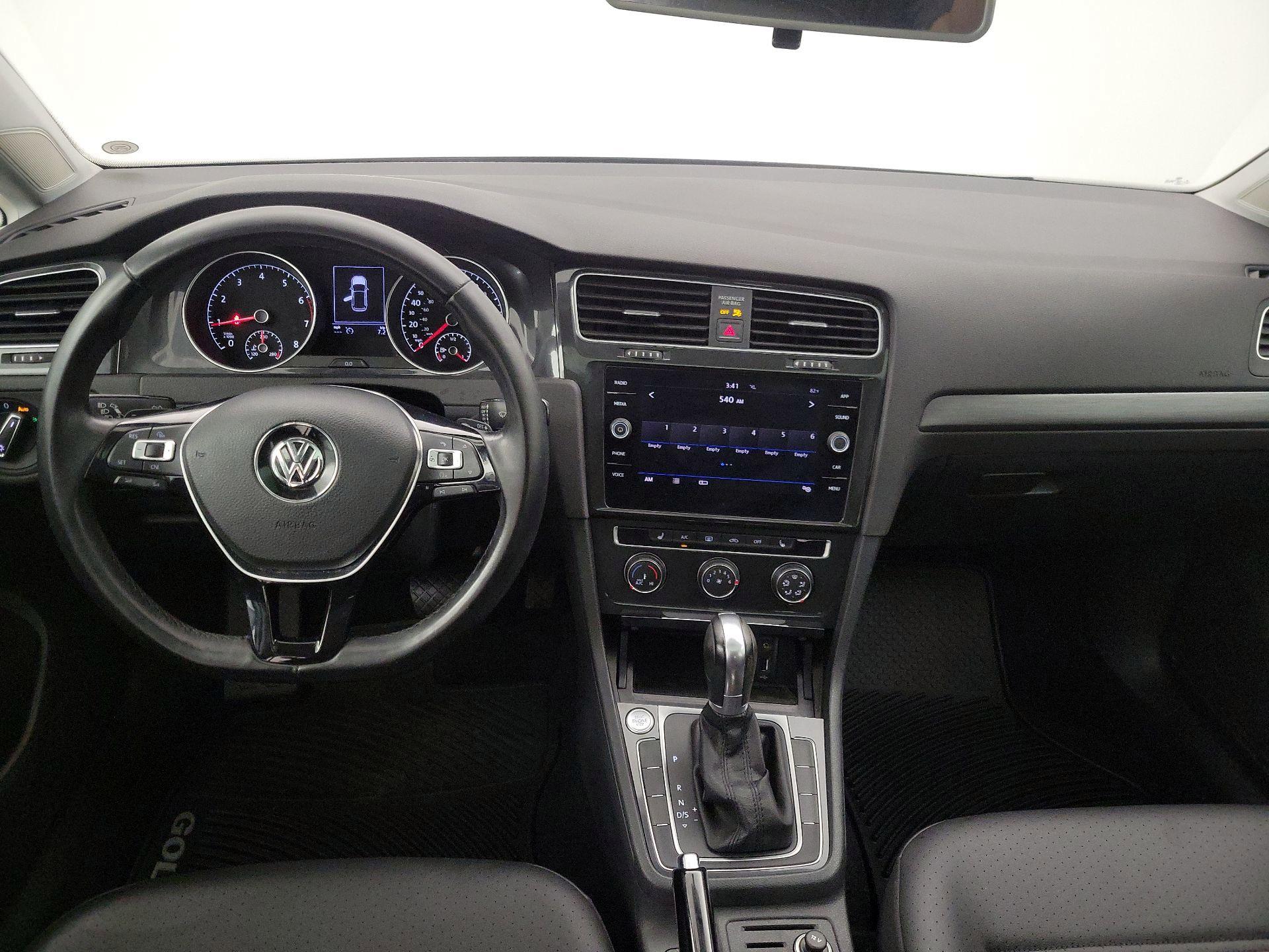 Thumbnail: 2018 Volkswagen Golf - 9
