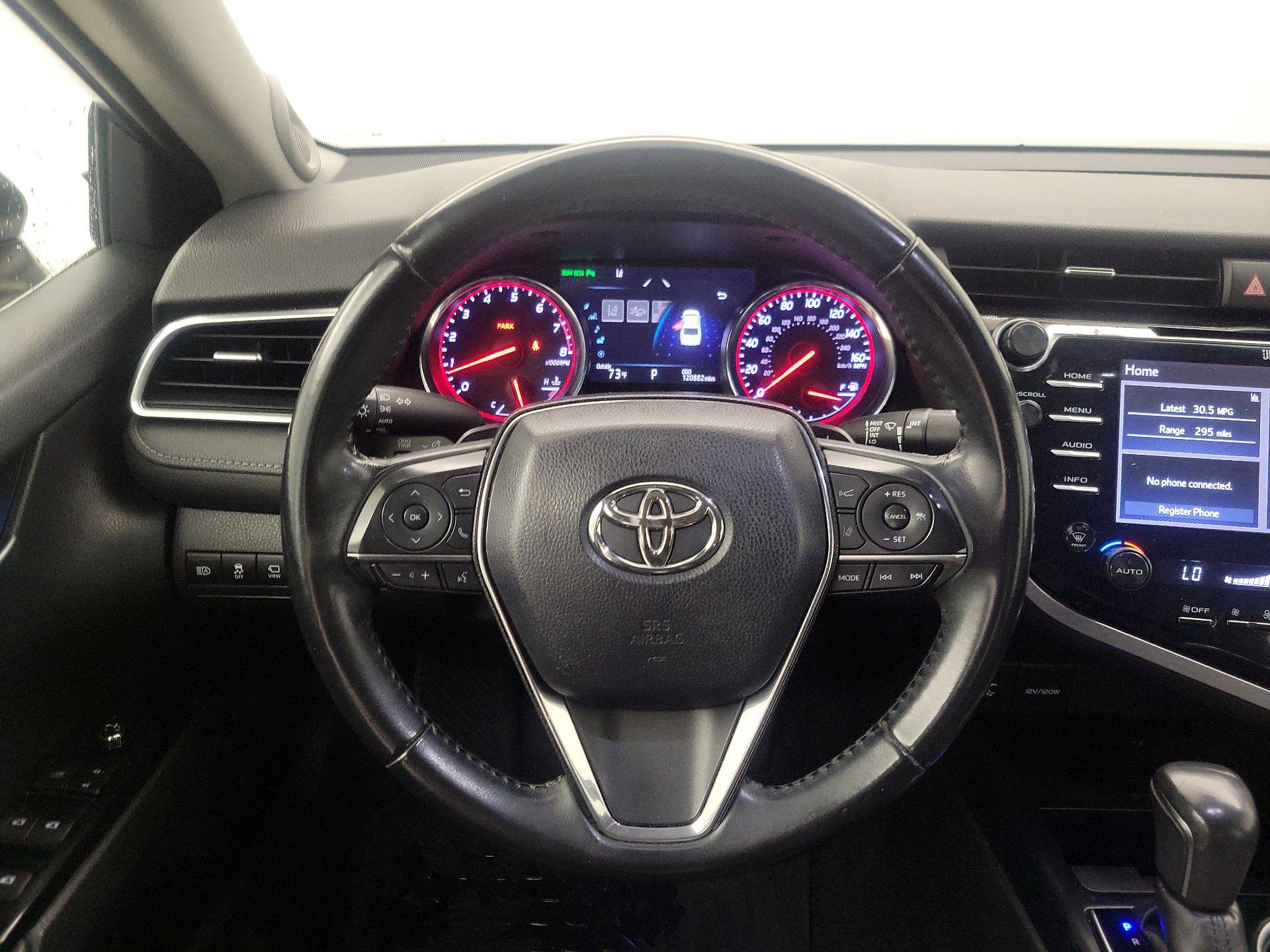 Thumbnail: 2018 Toyota Camry - 10