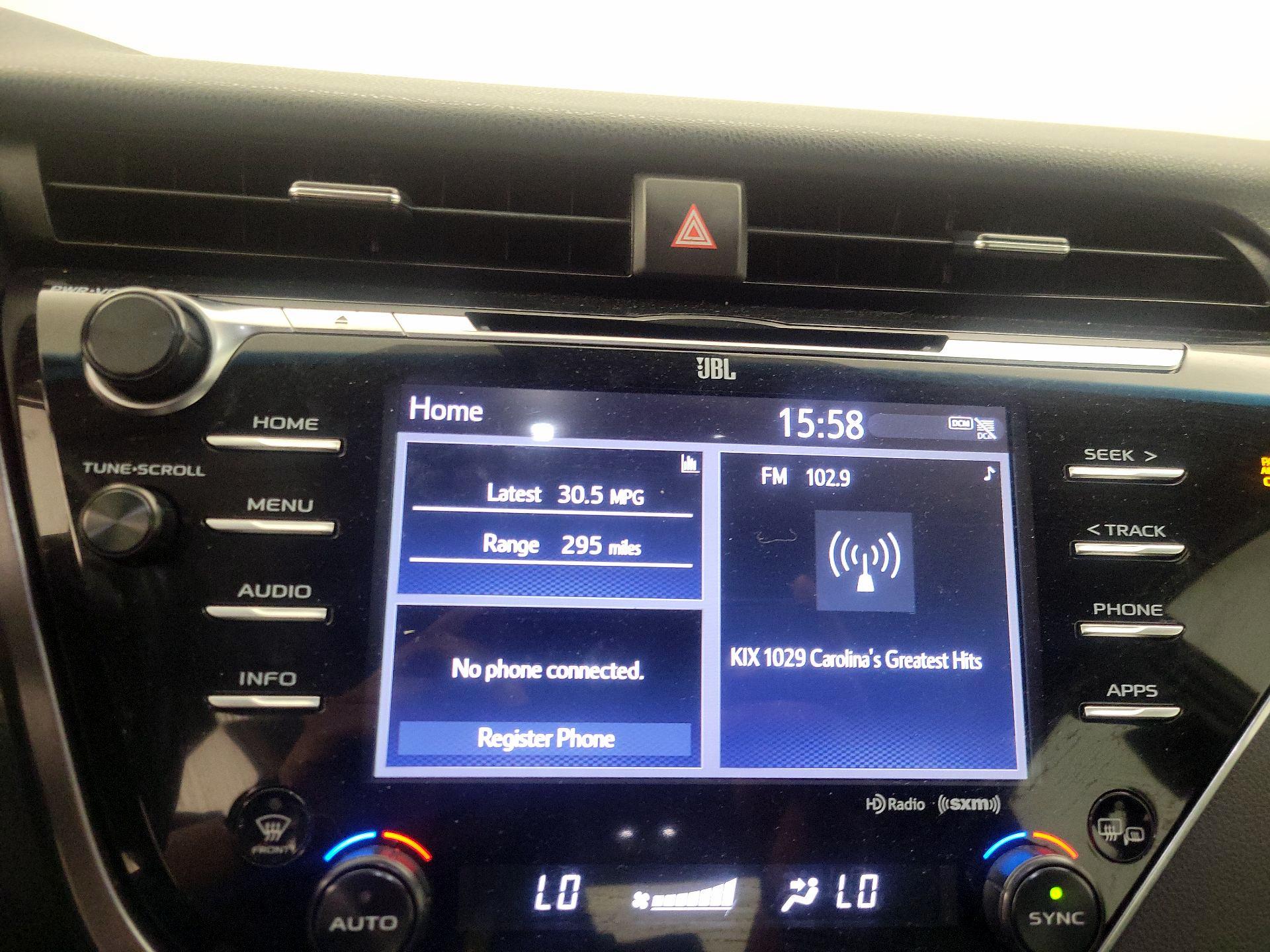 Thumbnail: 2018 Toyota Camry - 15