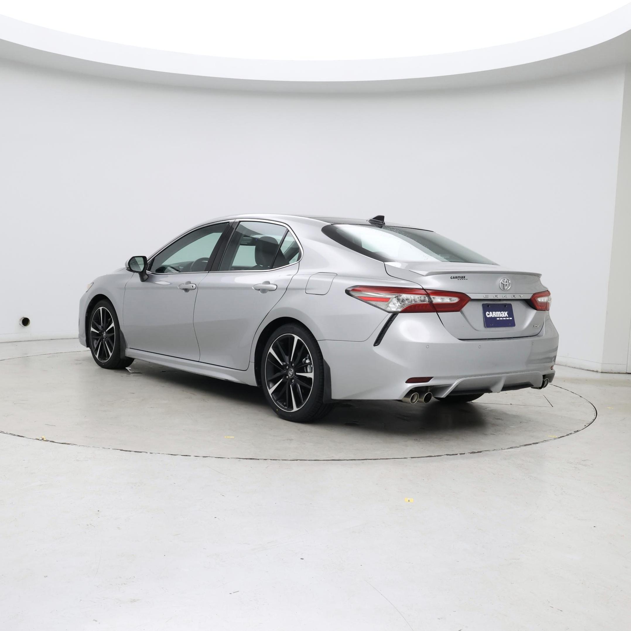 Thumbnail: 2018 Toyota Camry - 2