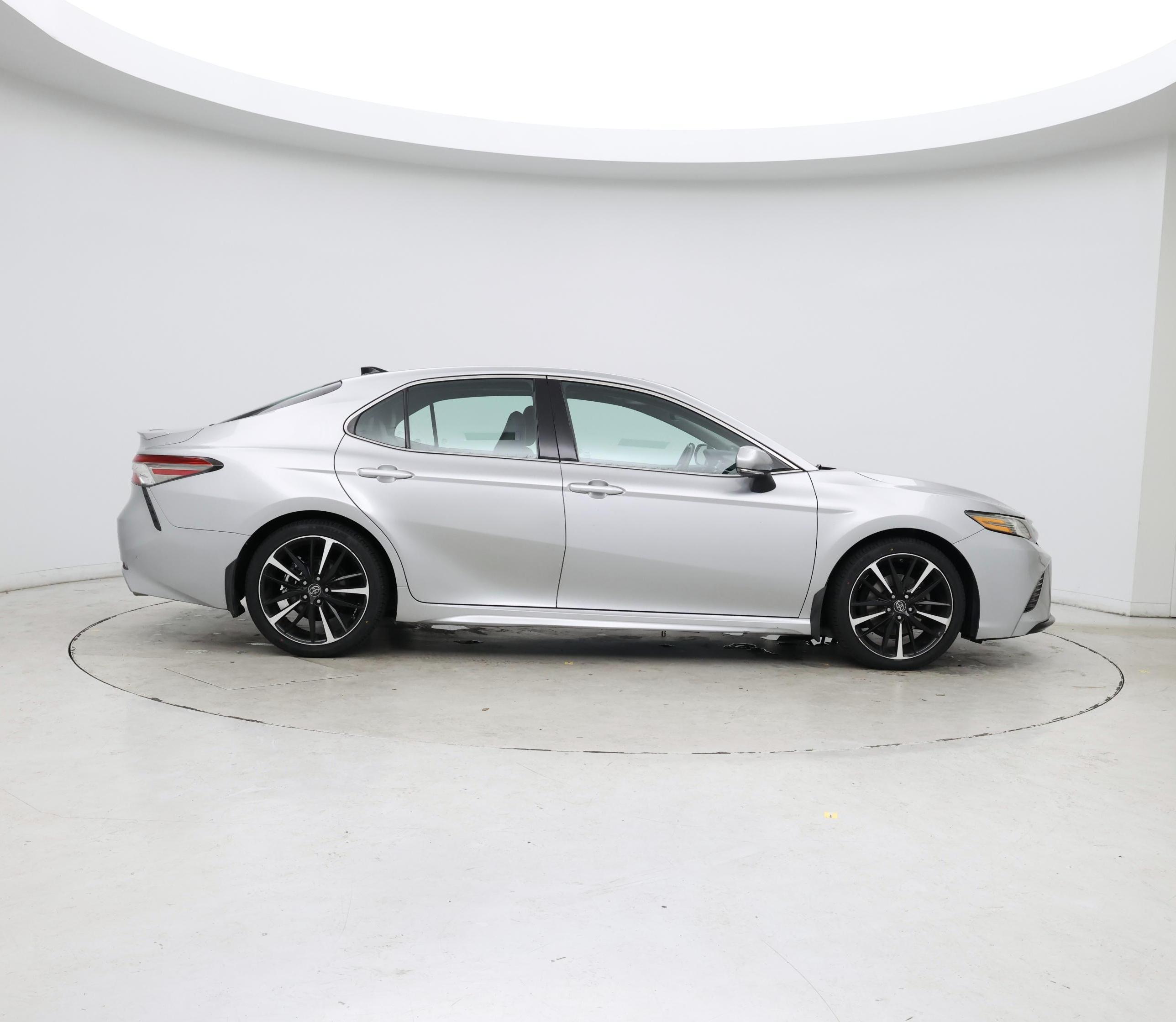 Thumbnail: 2018 Toyota Camry - 7