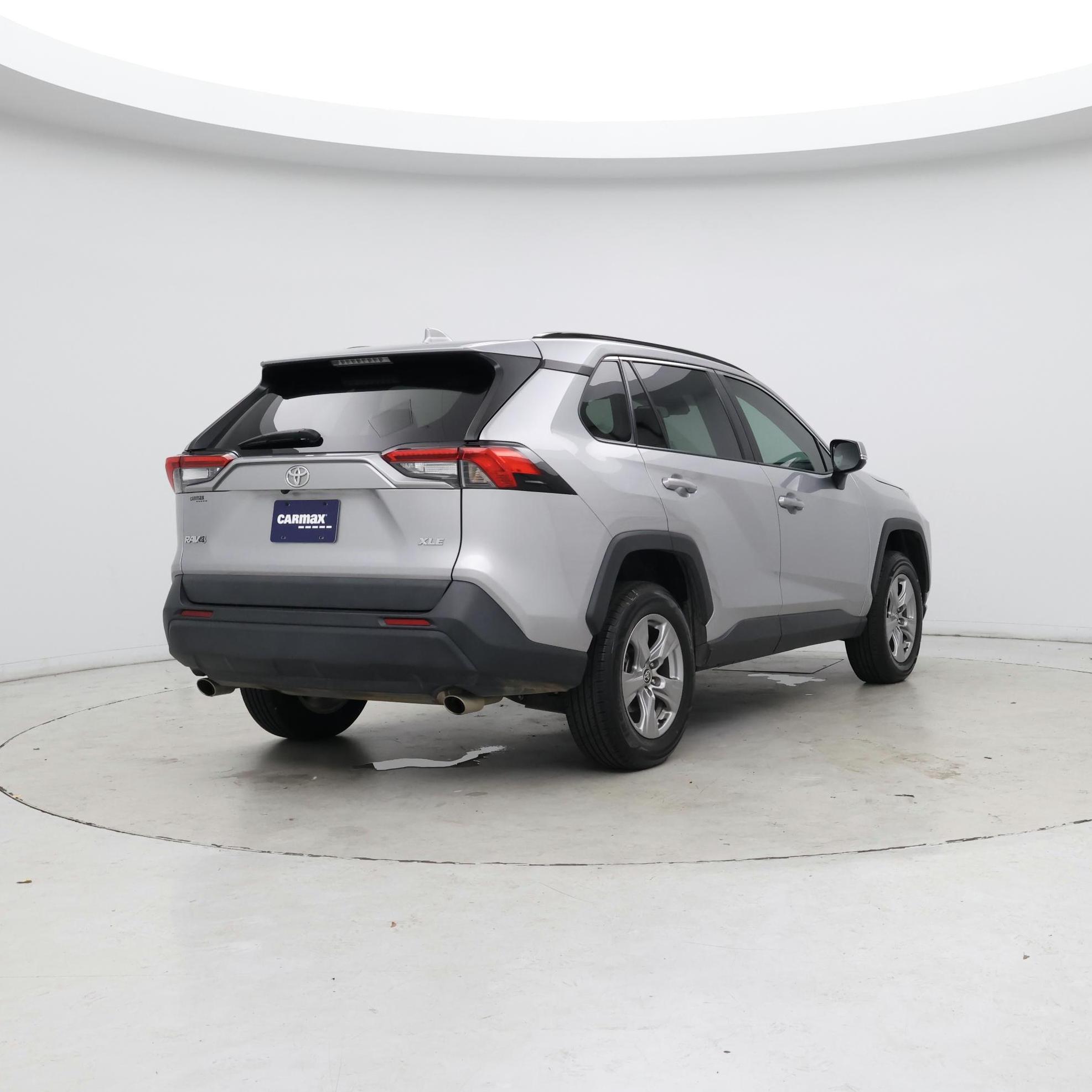 Thumbnail: 2023 Toyota RAV4 - 8
